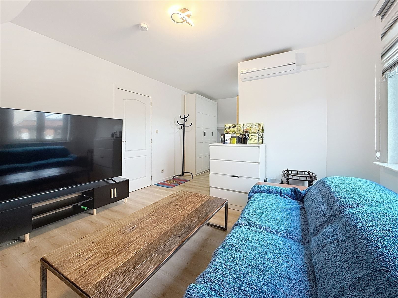 Ruime gerenoveerde woning, 5 slpks, 2 bdks, tuin, 11a 11ca  foto 51