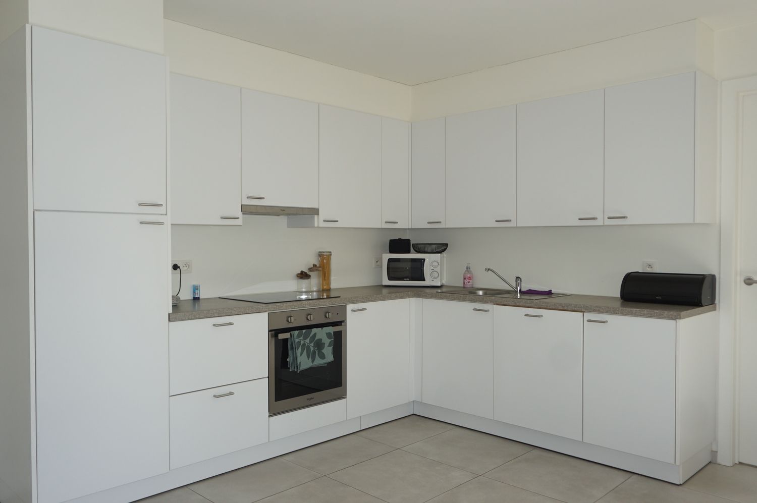 Modern appartement met 2 terrassen en autostandplaats nabij Paal-centrum foto 5