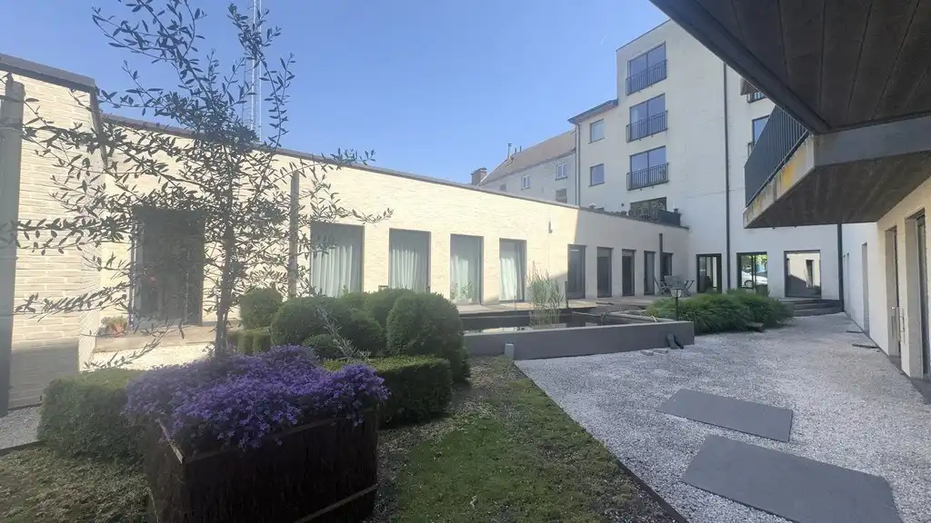 Commercieel gelijkvloers kantoor te huur nabij het station Wetteren foto 16