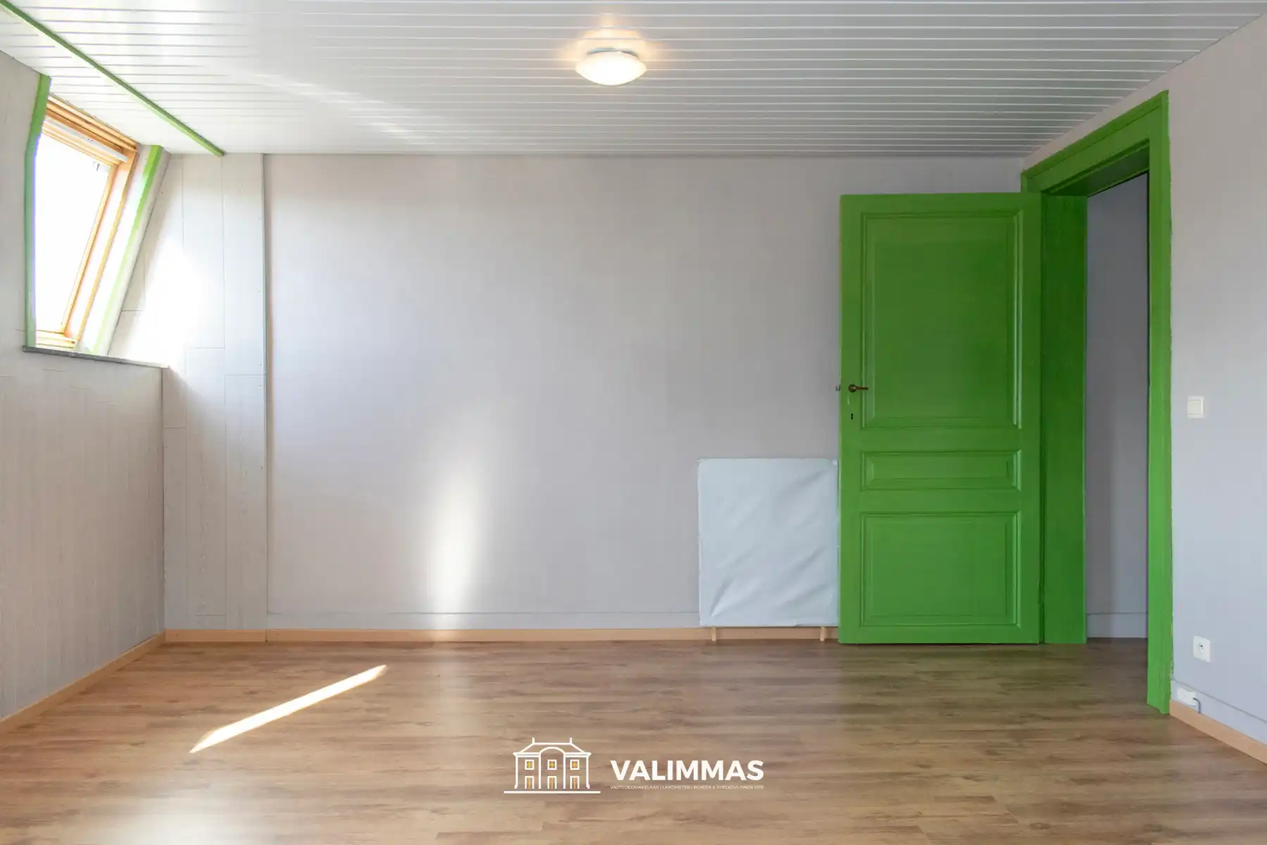 Degelijke, verzorgde en ruime rijwoning met tuin, parking... foto 24