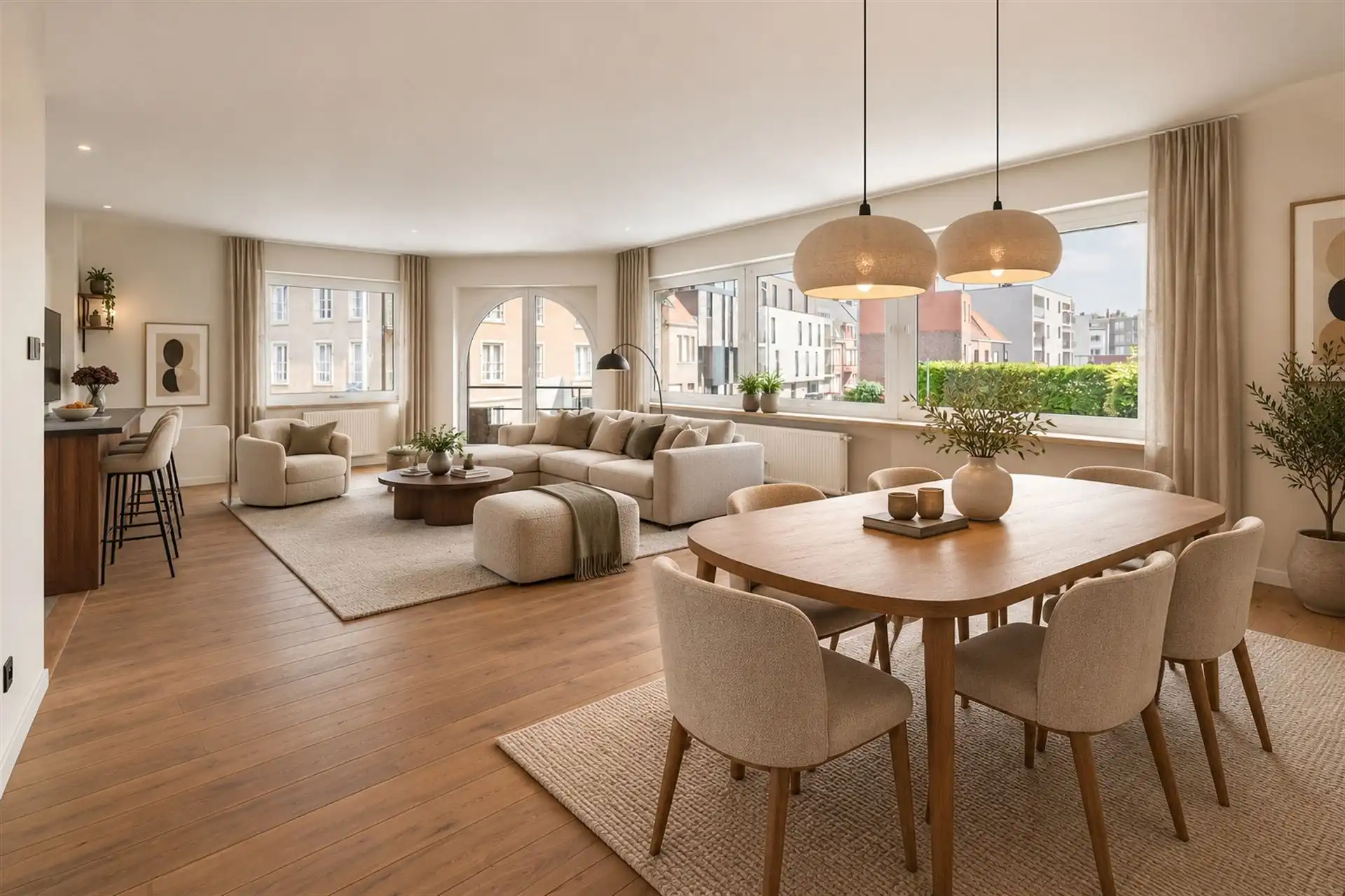 Stijlvol gerenoveerd appartement in het centrum! foto 3