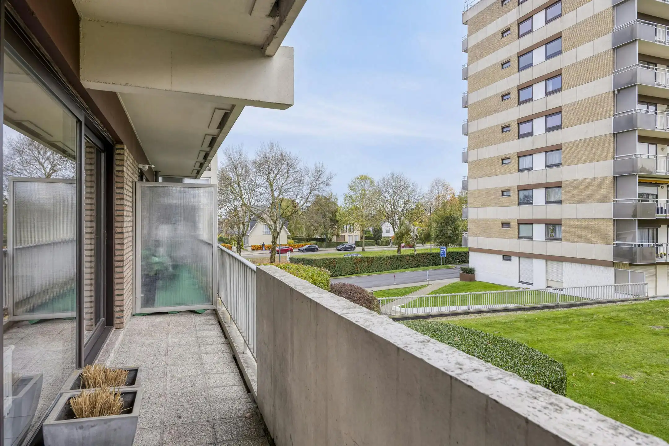 Moderne duplex met 2 slaapkamers omringd door groen in Laken foto 10