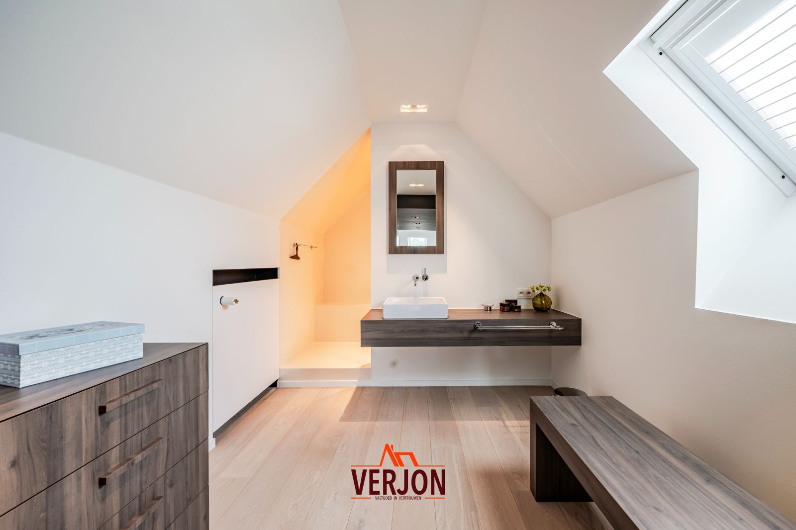 Kijkdag 11/10/2025 tussen 11 en 12 uur! Exclusieve woning met hangaar en luxueuze leefruimtes foto 35