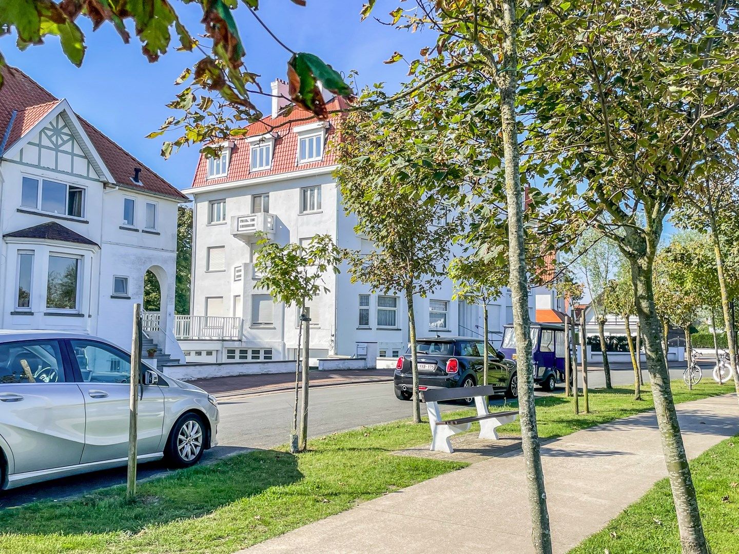 Volledig gerenoveerd hoekappartement met prachtig open zicht op het Zegemeer. Garage mogelijk. foto 22