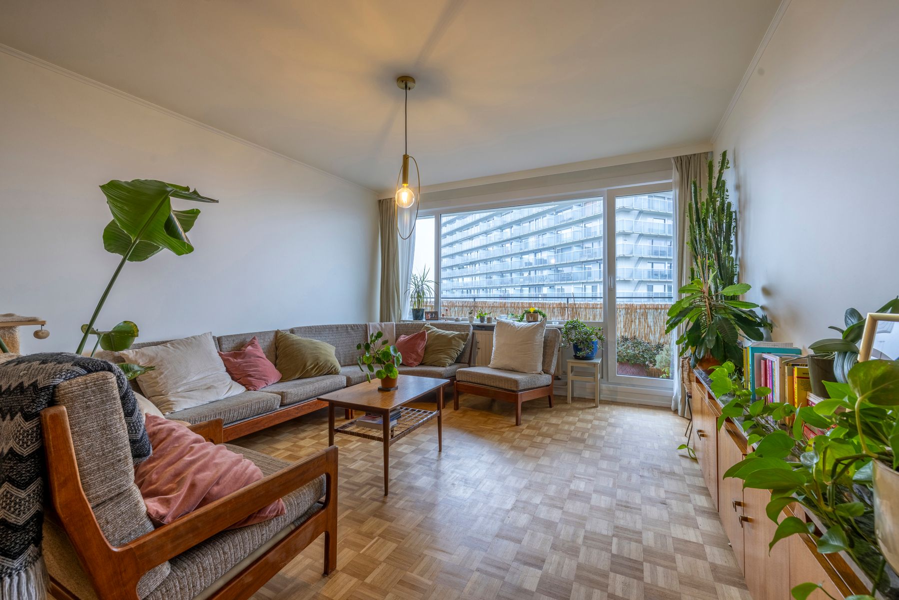 APPARTEMENT MET 2 SLAAPKAMERS EN PRACHTIG UITZICHT TE KOOP foto 4