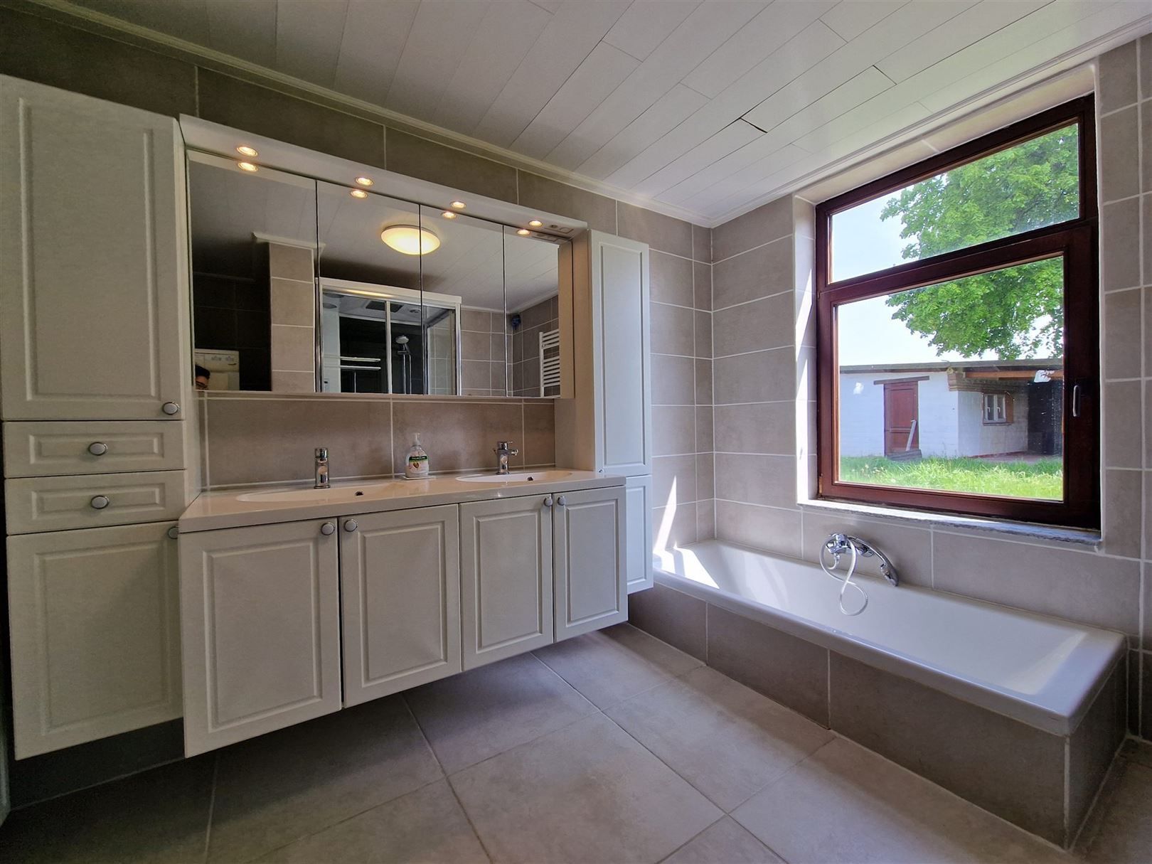 Open bebouwing - 6 are 20 ca - 3 slpks - garage - tuin foto 21