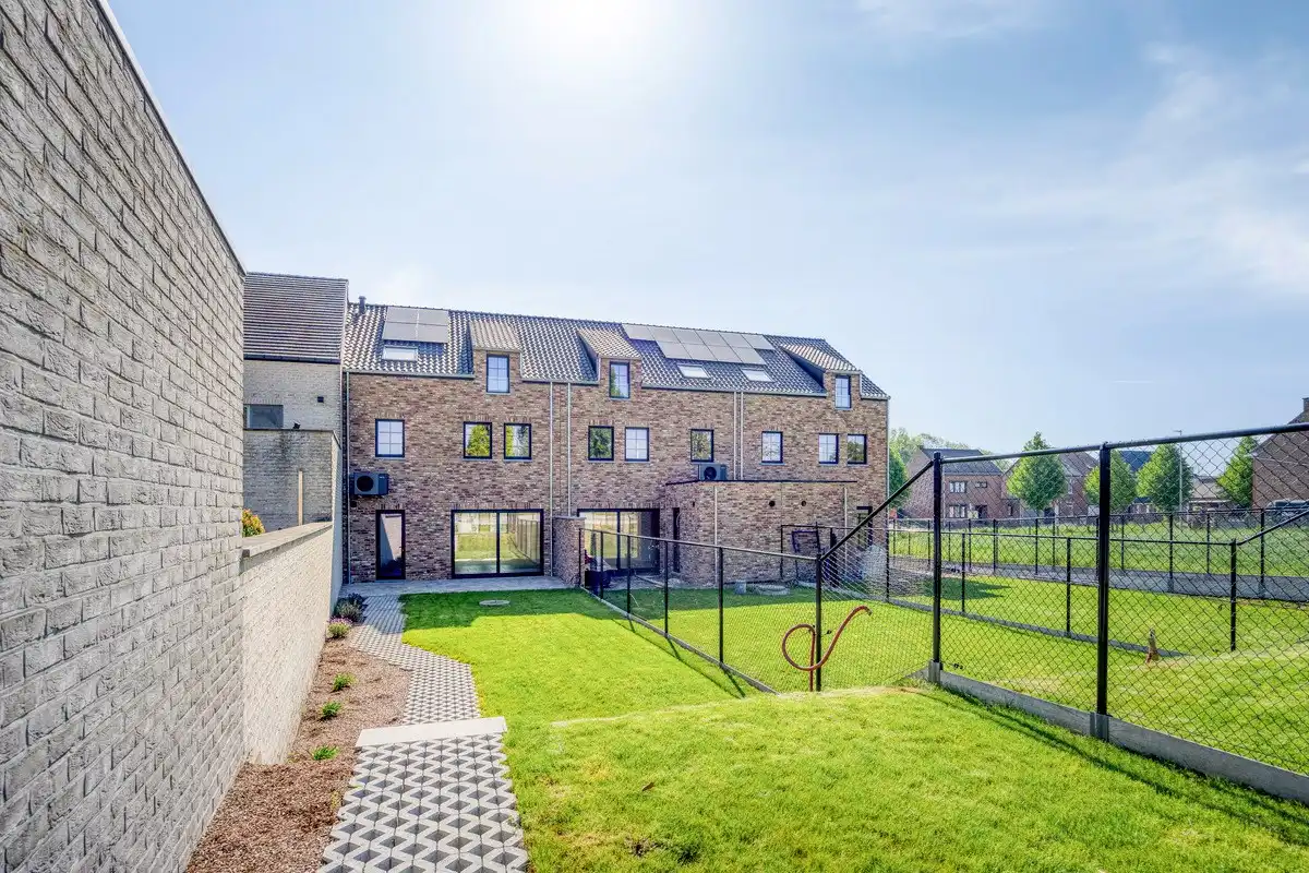 Ruime en energiezuinige nieuwbouwwoning op toplocatie in Tongeren foto 2