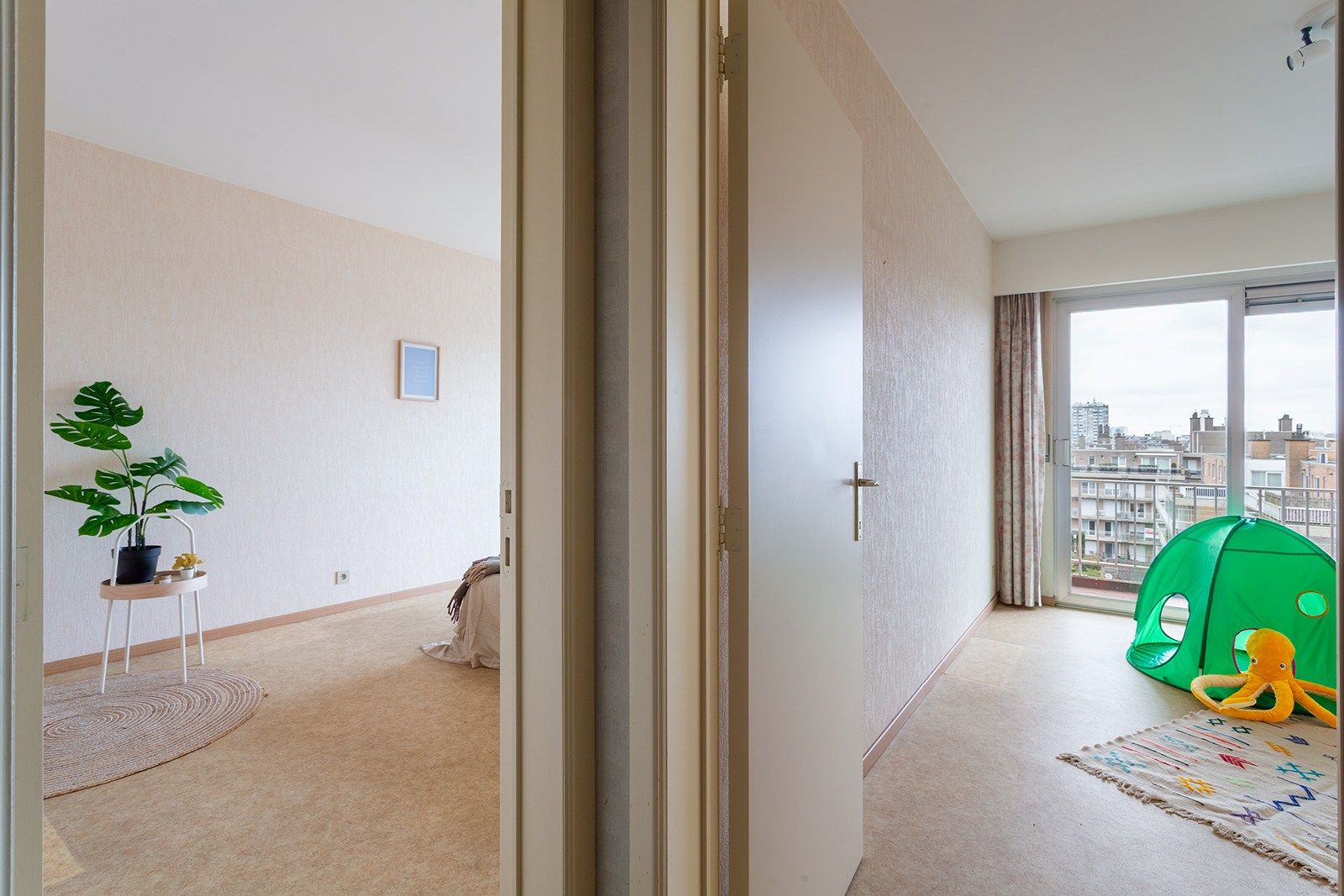 2 slaapkamer appartement met veel lichtinval foto 23