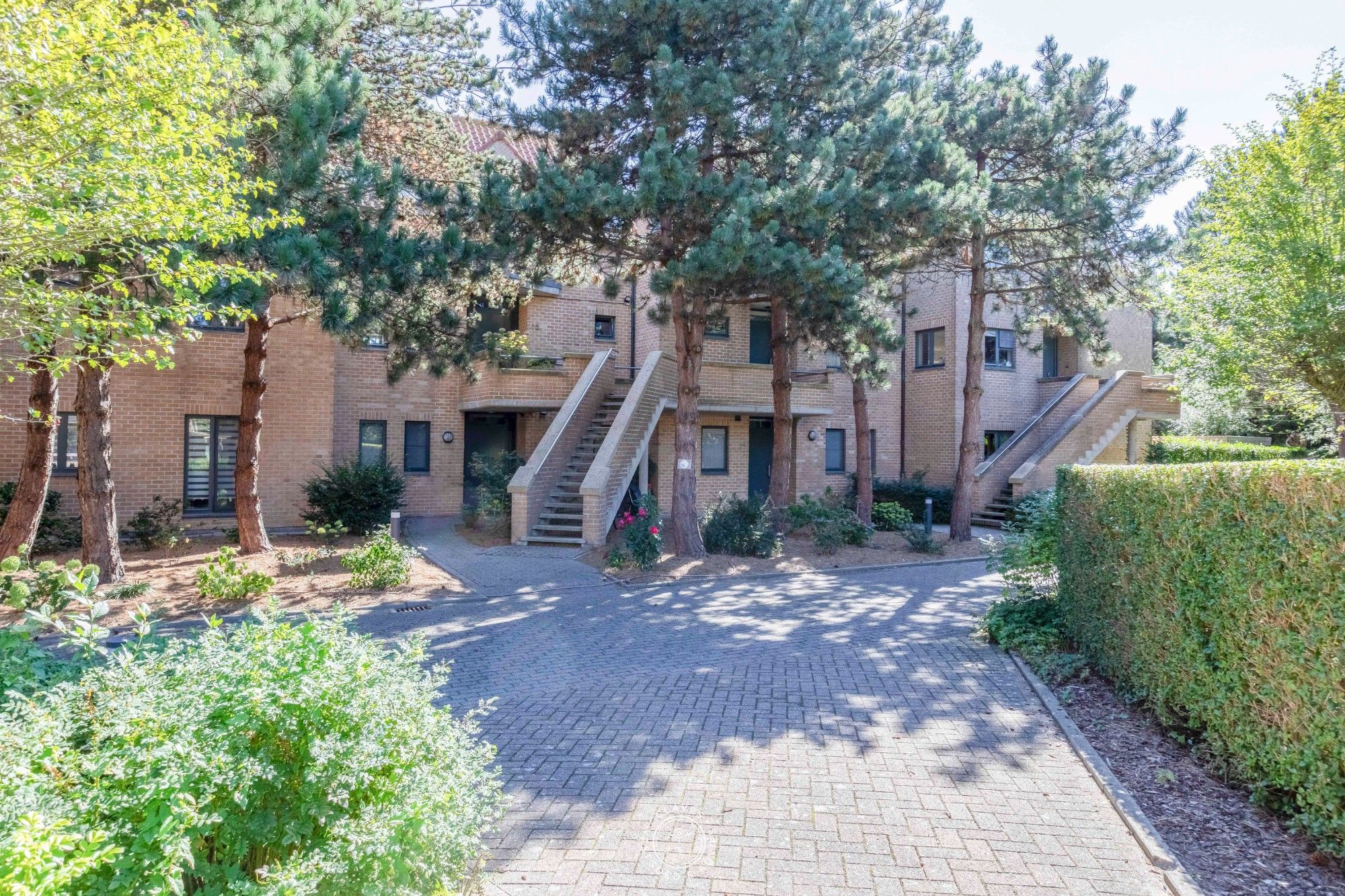 Uniek boothuis met terras en eigen aanlegsteiger aan de jachthaven van Blankenberge foto {{pictureIndex}}