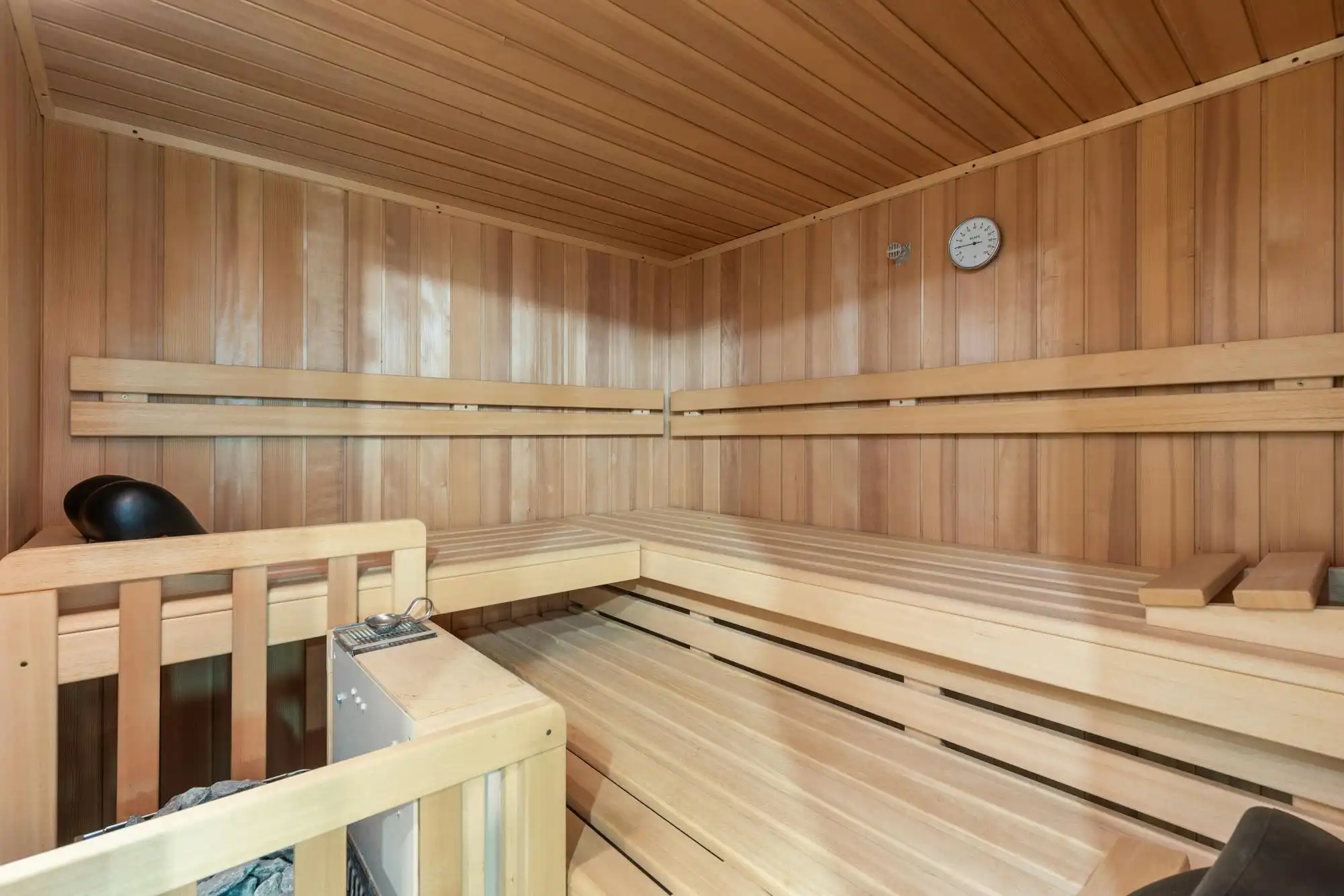 Exclusieve villa met praktijkruimte op toplocatie in Genk foto 26