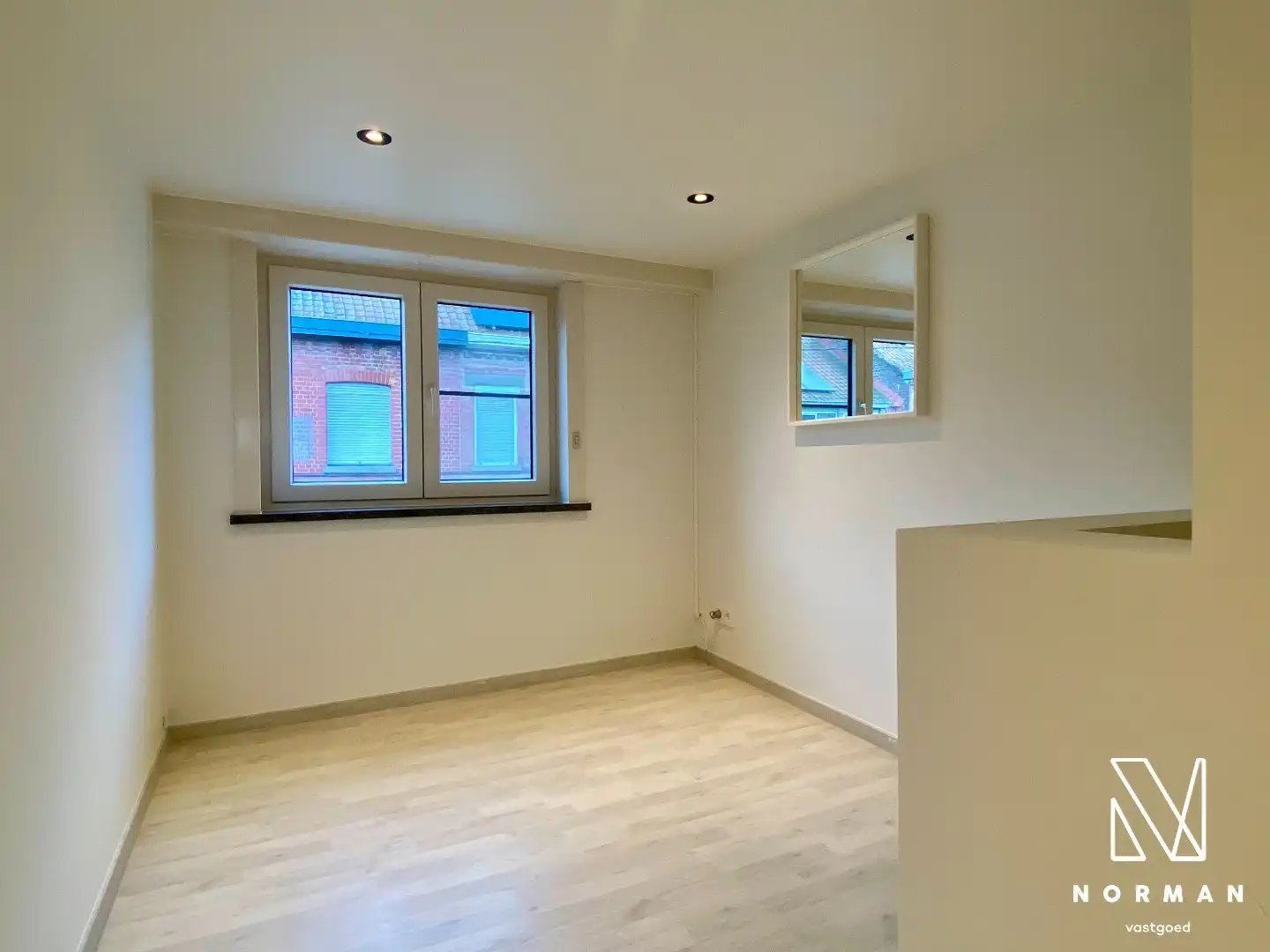 Ruime woning met drie slaapkamers te huur in Aalbeke foto 7