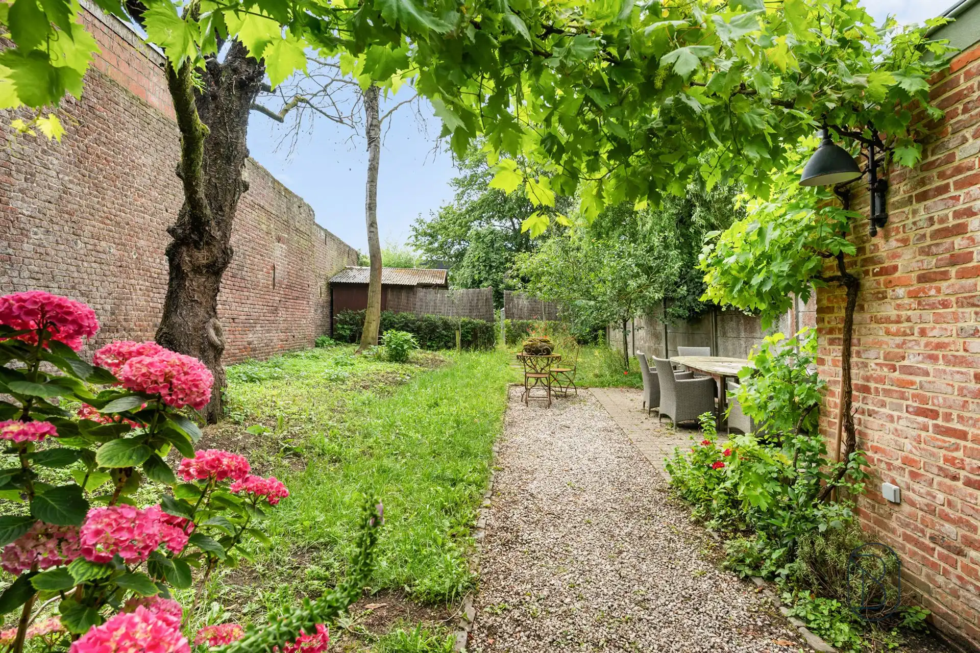 Charmant handelspand met achterliggende nieuwbouwwoning foto 26