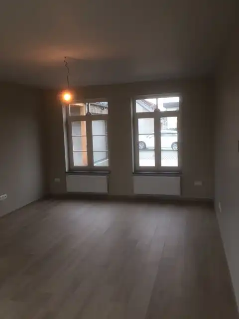Vrijstaande woning te huur met 3 slaapkamers. foto 9