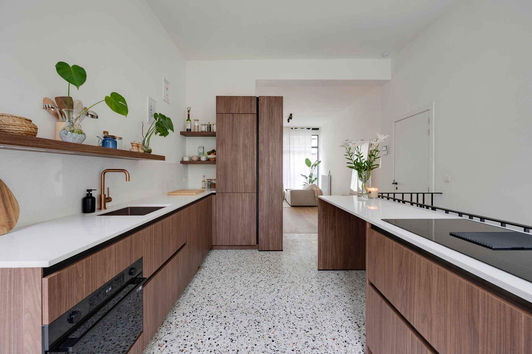 Gelijkvl 2slpk appartement met buitenruimte aan Theaterbuurt foto 6
