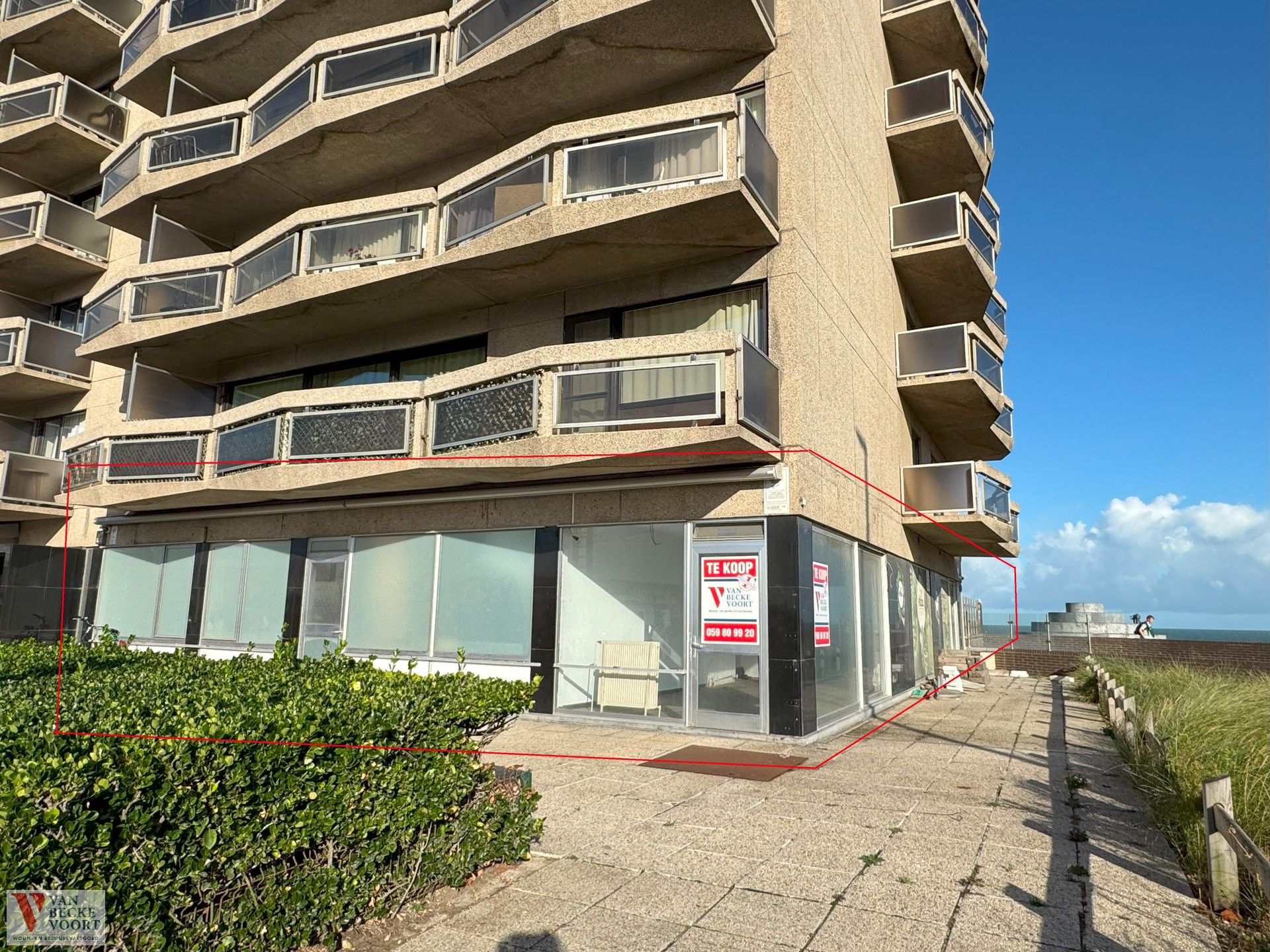 Handelsgelijkvloers 385m² Zeedijk foto 2