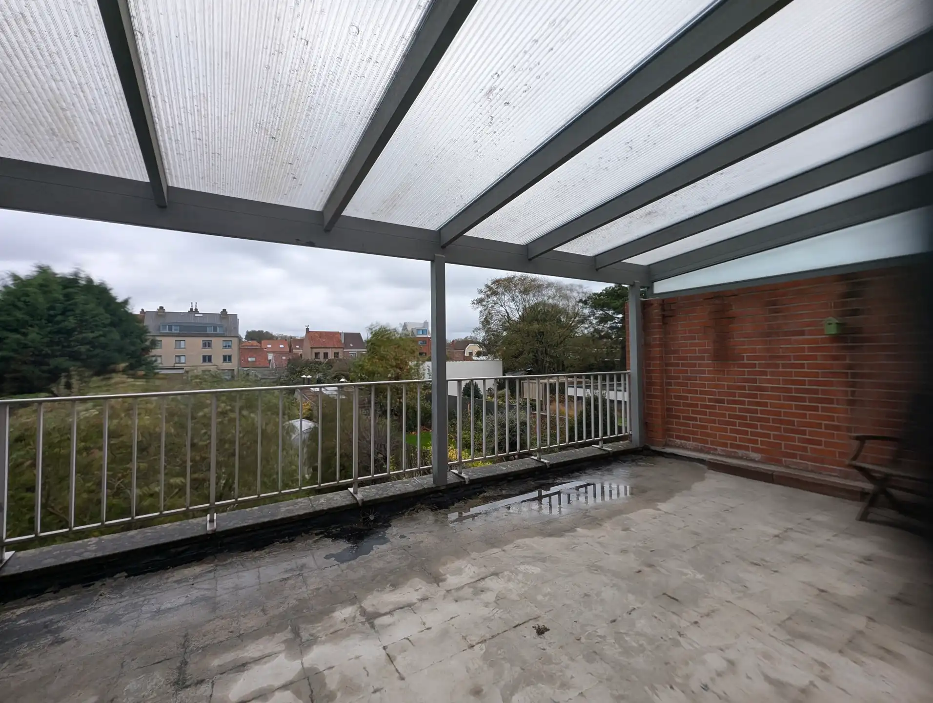 Ruime woning met zongerichte tuin te koop. Centrum De Panne aan zee. foto 15