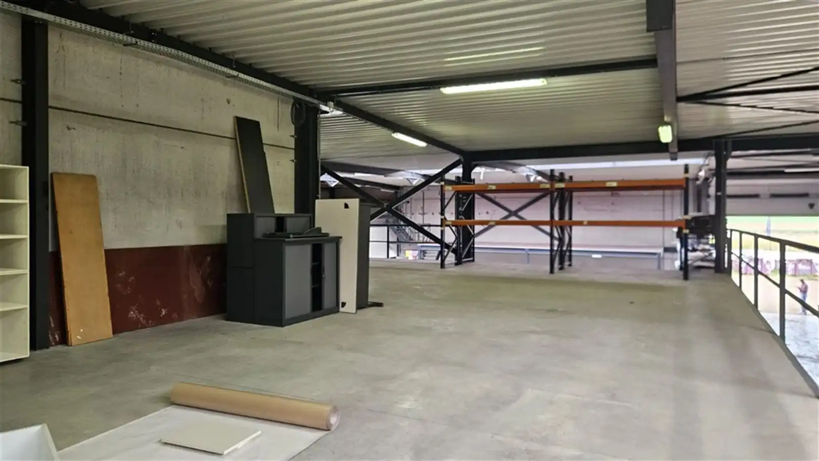 Magazijn op zichtlocatie langs E17 foto 7