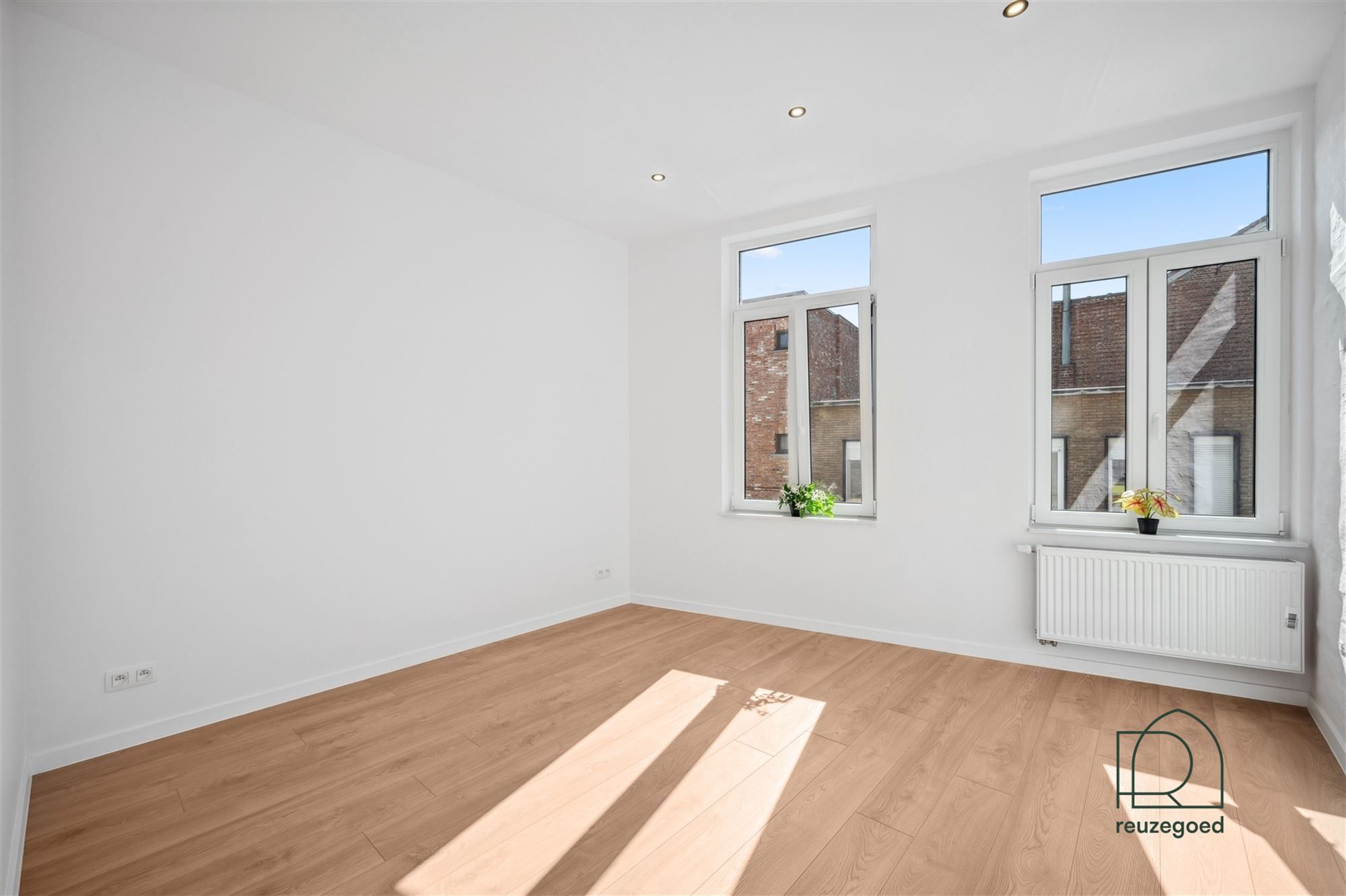 Instapklare, volledig gerenoveerde woning met 3 slaapkamers foto 11