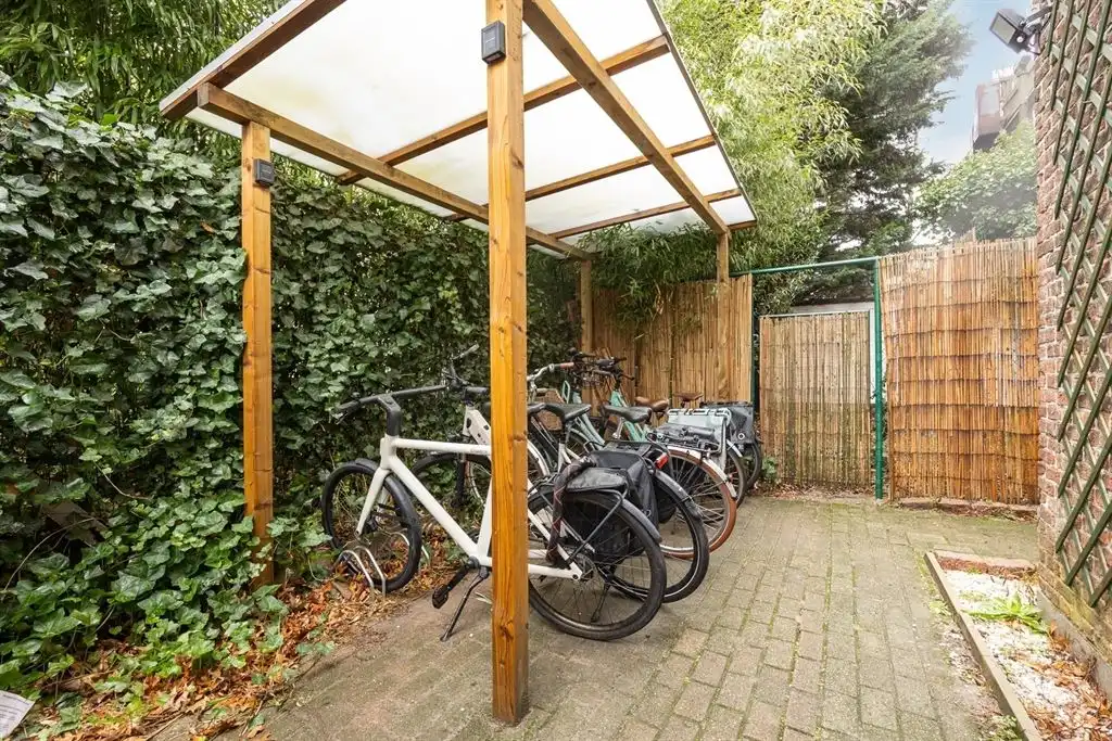 Charmant éénslaapkamer appartement met tuin foto 13