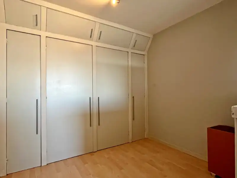 STUDIO MET SLAAPHOEK EN EEN DYNAMISCH UITZICHT foto 10