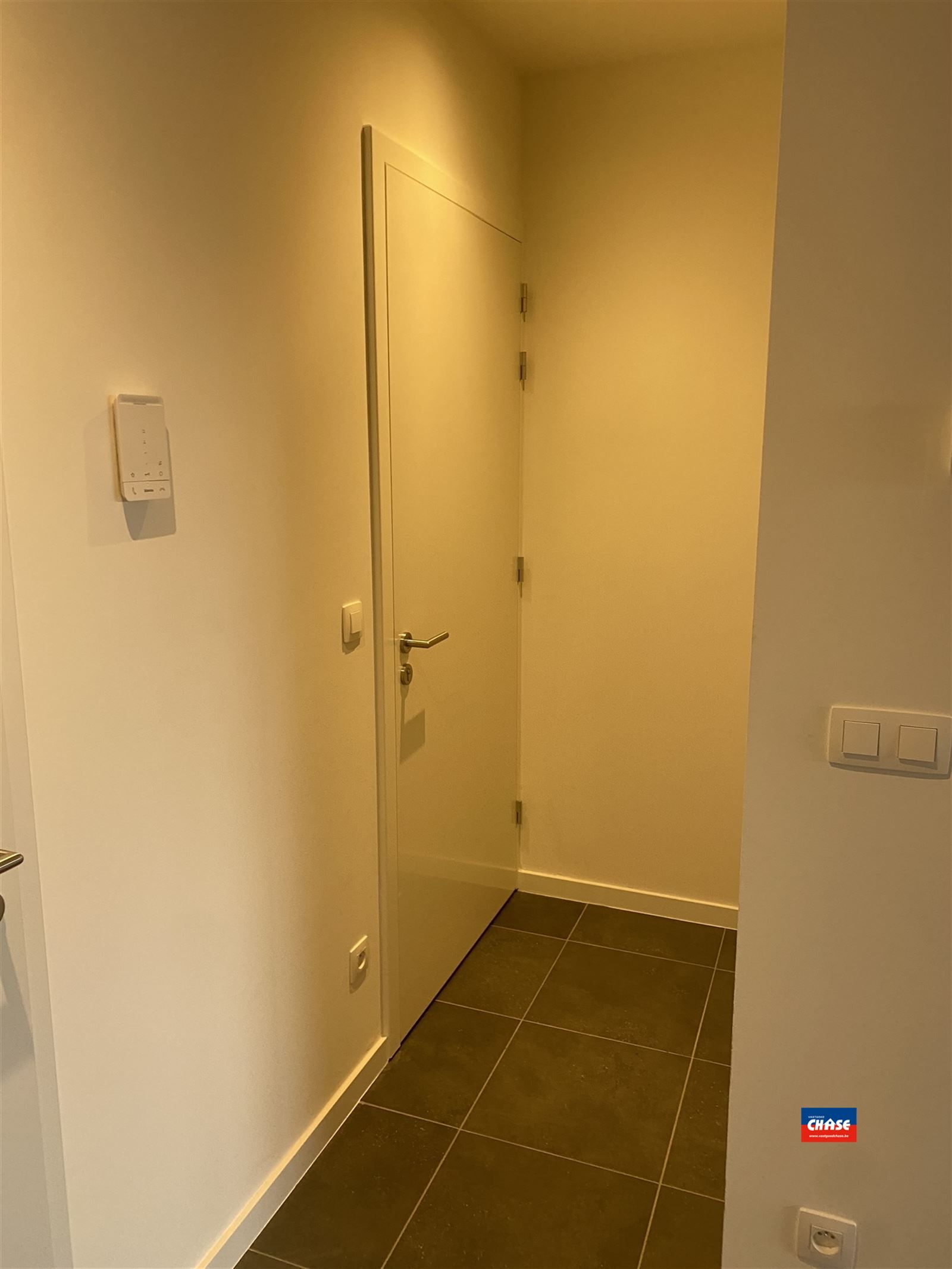 Gelijkvloersappartement met 1 slaapkamer, tuin en autostaanplaats foto 7