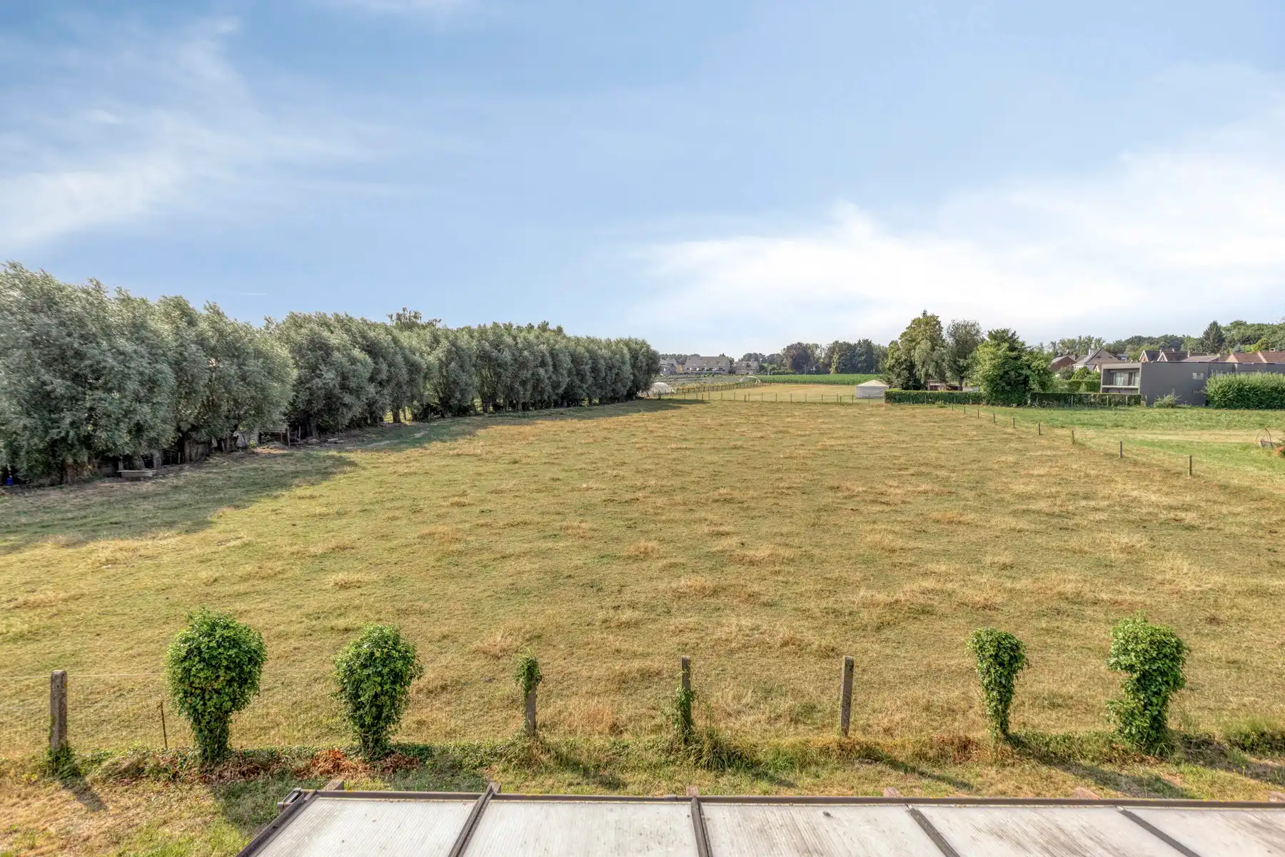 Te renoveren villa met prachtig uitzicht! foto 4