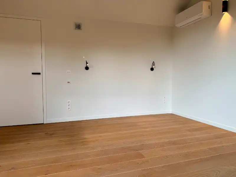 PENTHOUSE SERVICEFLAT MET 3 SLPK, 2 BADK, 2 TERRASSEN foto 16