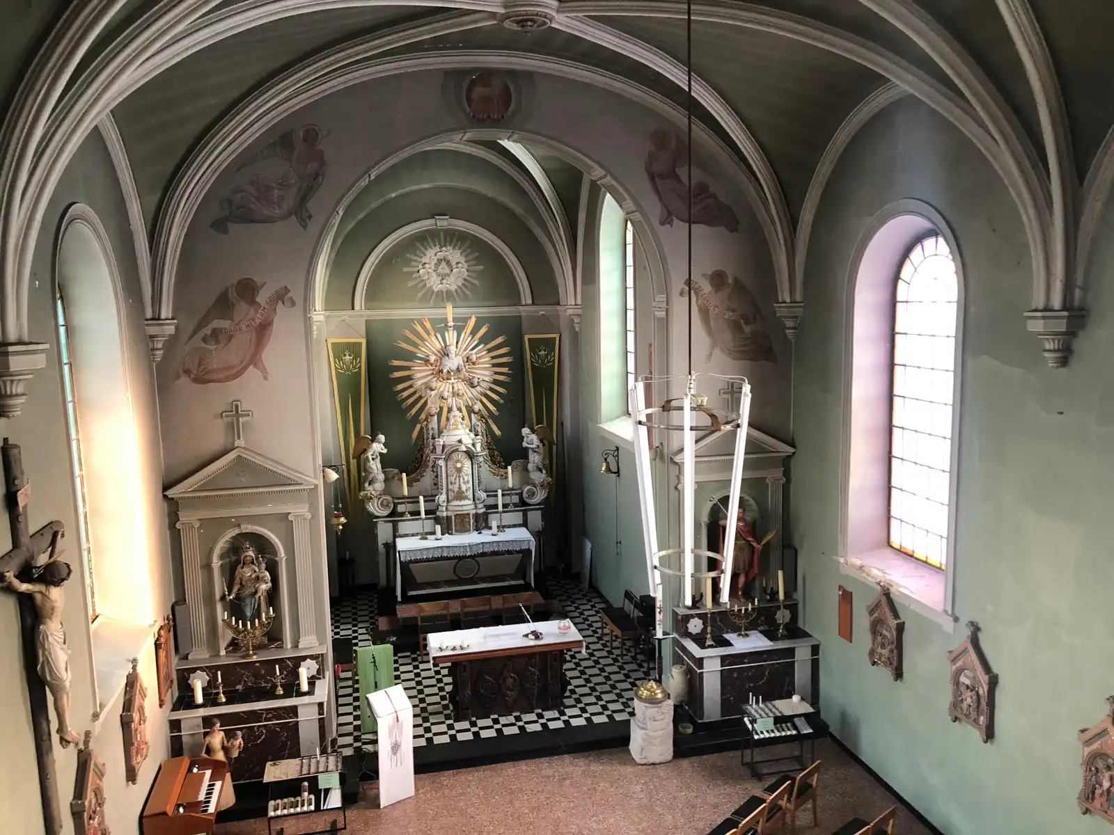 Uitzonderlijk vastgoed met karakter in Diets-Heur (Tongeren) foto 13