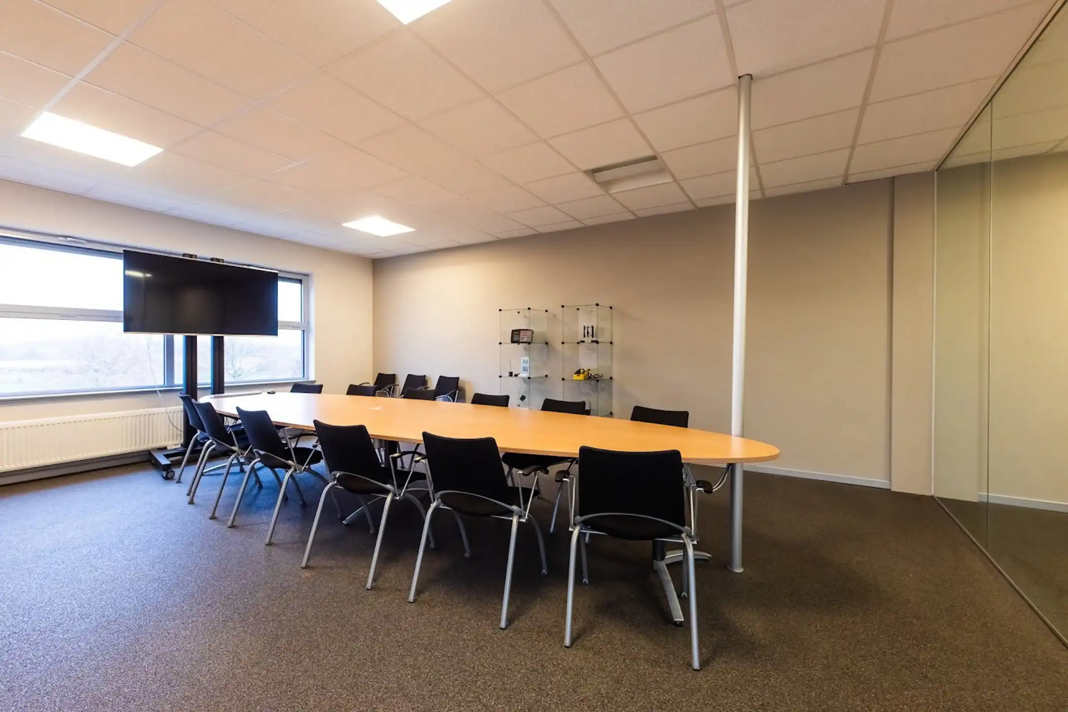 Bedrijfscomplex met atelier & kantoren – te koop / te huur foto 6