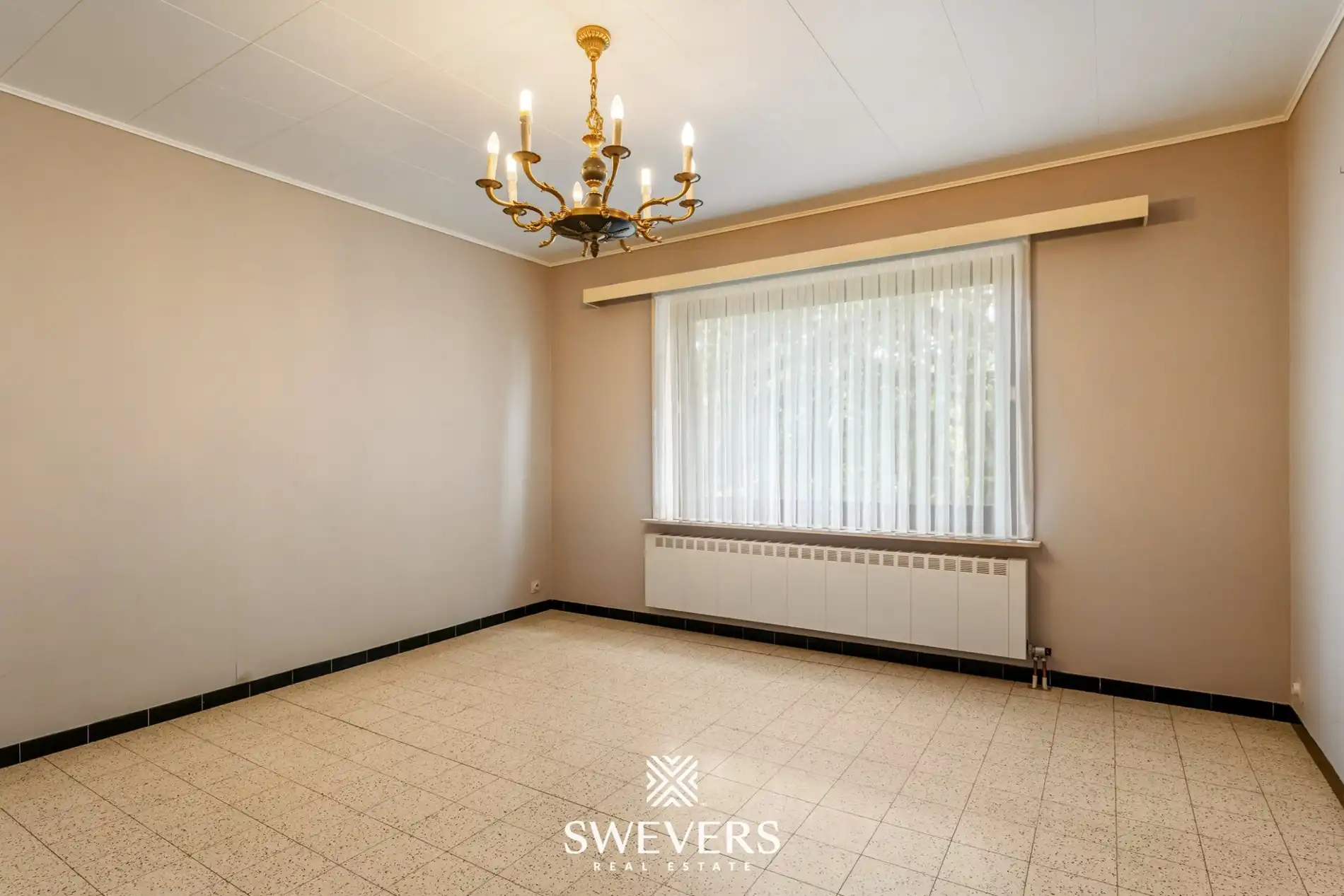 Centraal gelegen drieslaapkamer appartement foto 13