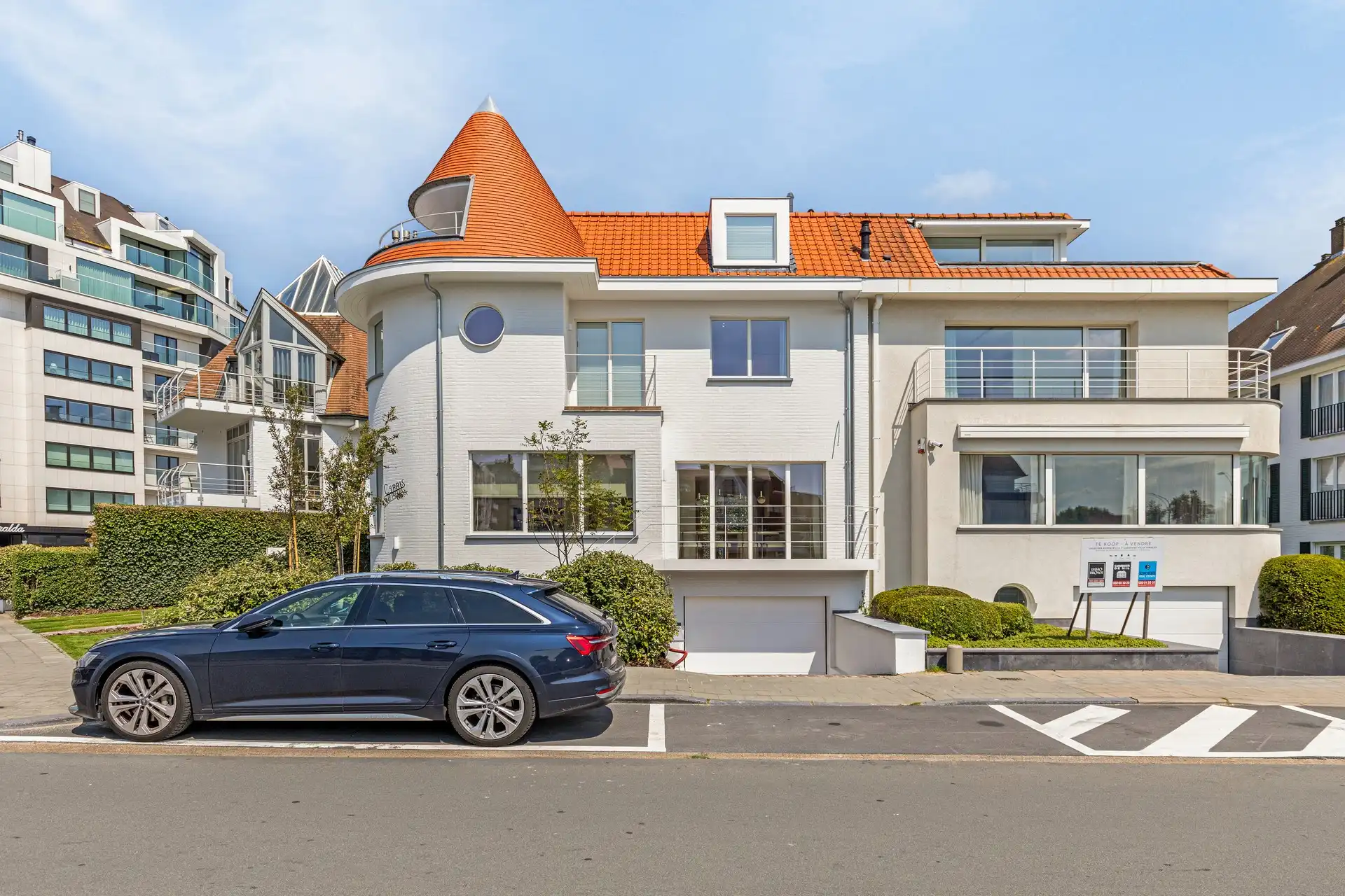 Exclusieve, volledig gerenoveerde hoekvilla met adembenemend zeezicht aan de Zeedijk. foto 3