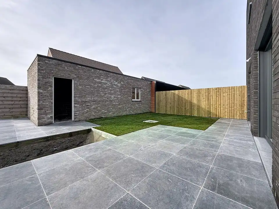 Rustig gelegen, ruime nieuwbouwwoning met 3 slaapkamers foto 8