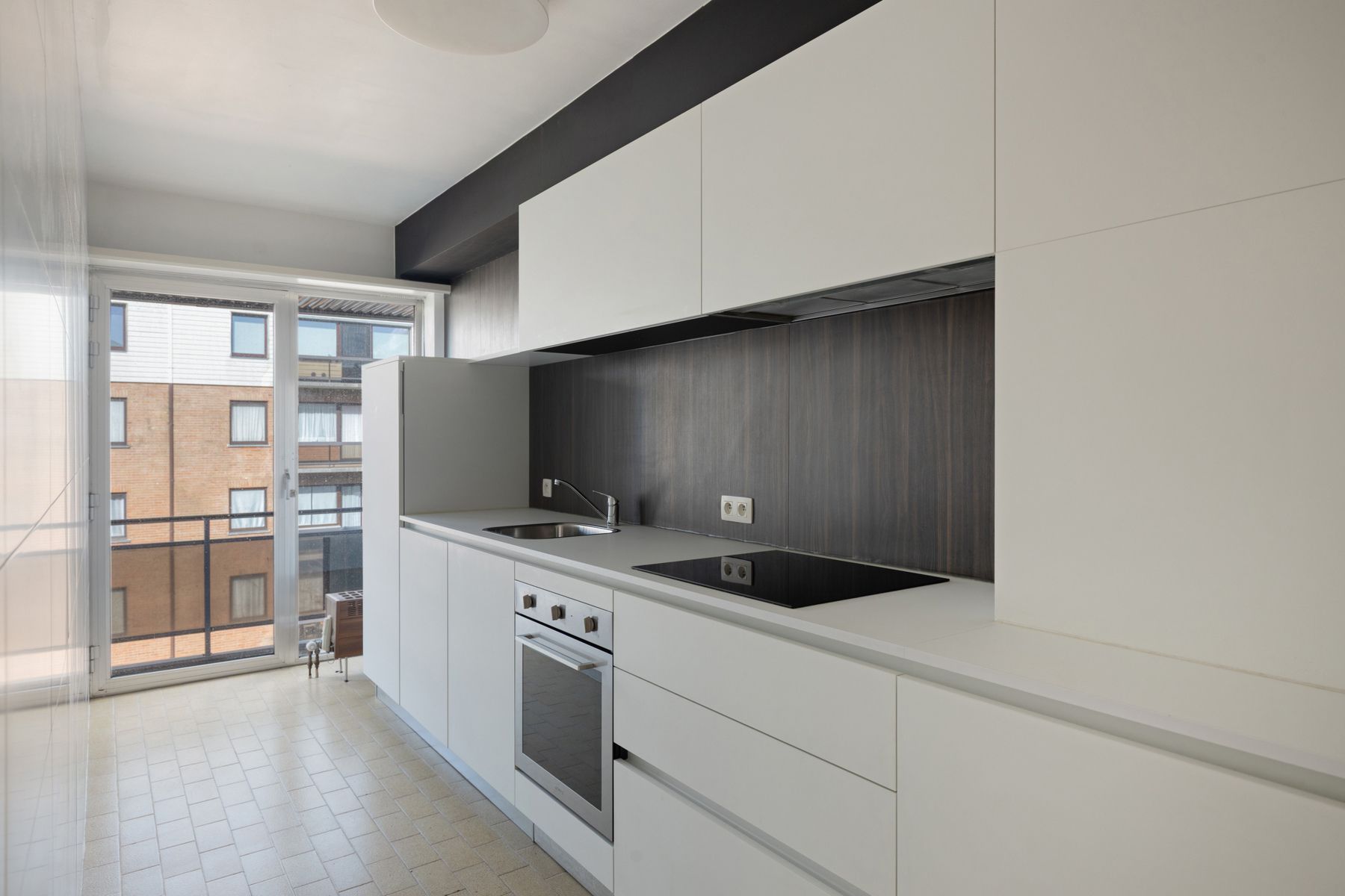 INSTAPKLAAR APPARTEMENT 3DE VD + GARAGEBOX TE KOOP IN ZELLIK foto 3