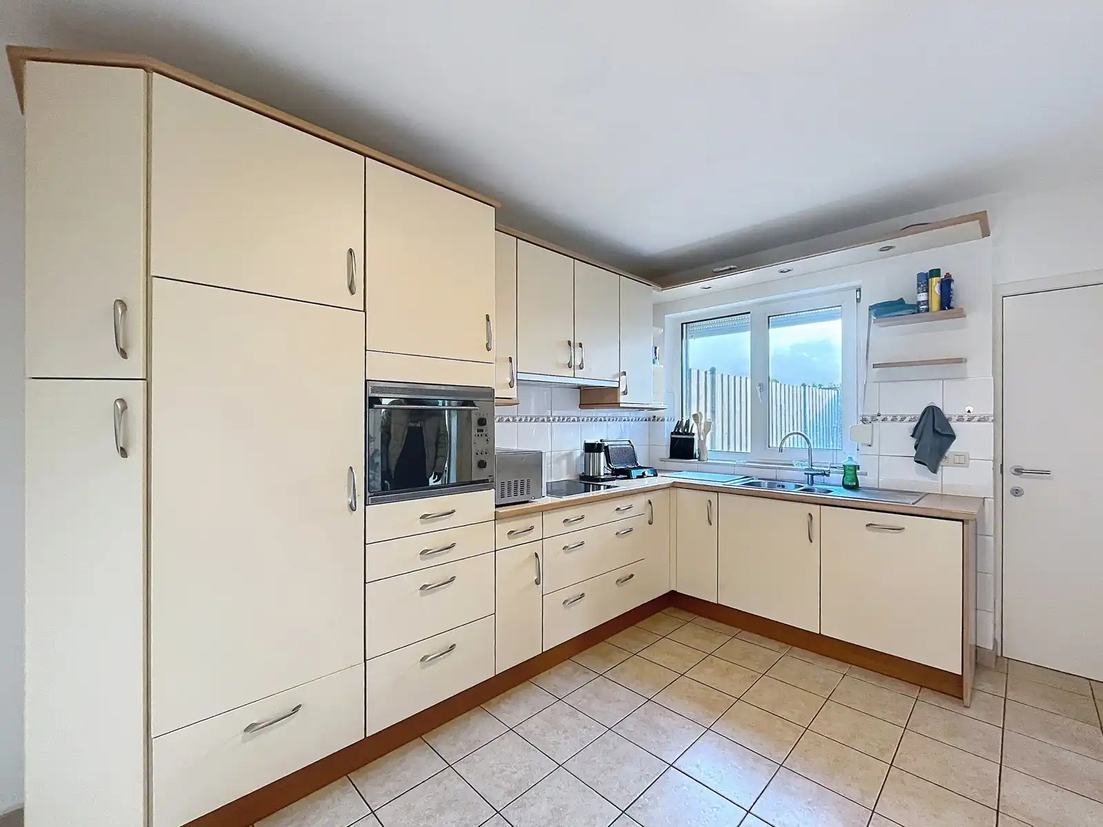 Gelijkvloers appartement met 2 slpk. nabij Kinrooi centrum foto 8