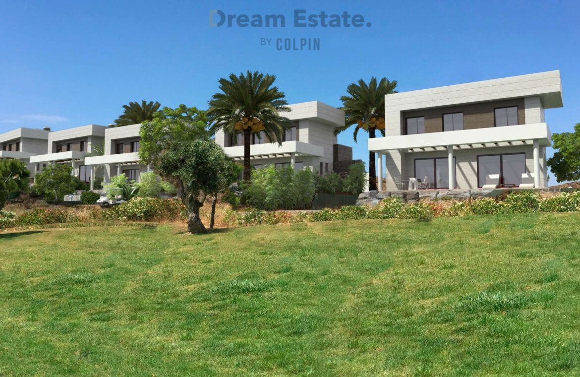 Villa's tegenover de golf met zicht op zee. foto {{pictureIndex}}