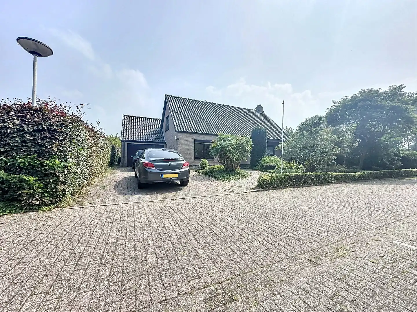 Ruime semi-bungalow in centrum Sluis  foto 34