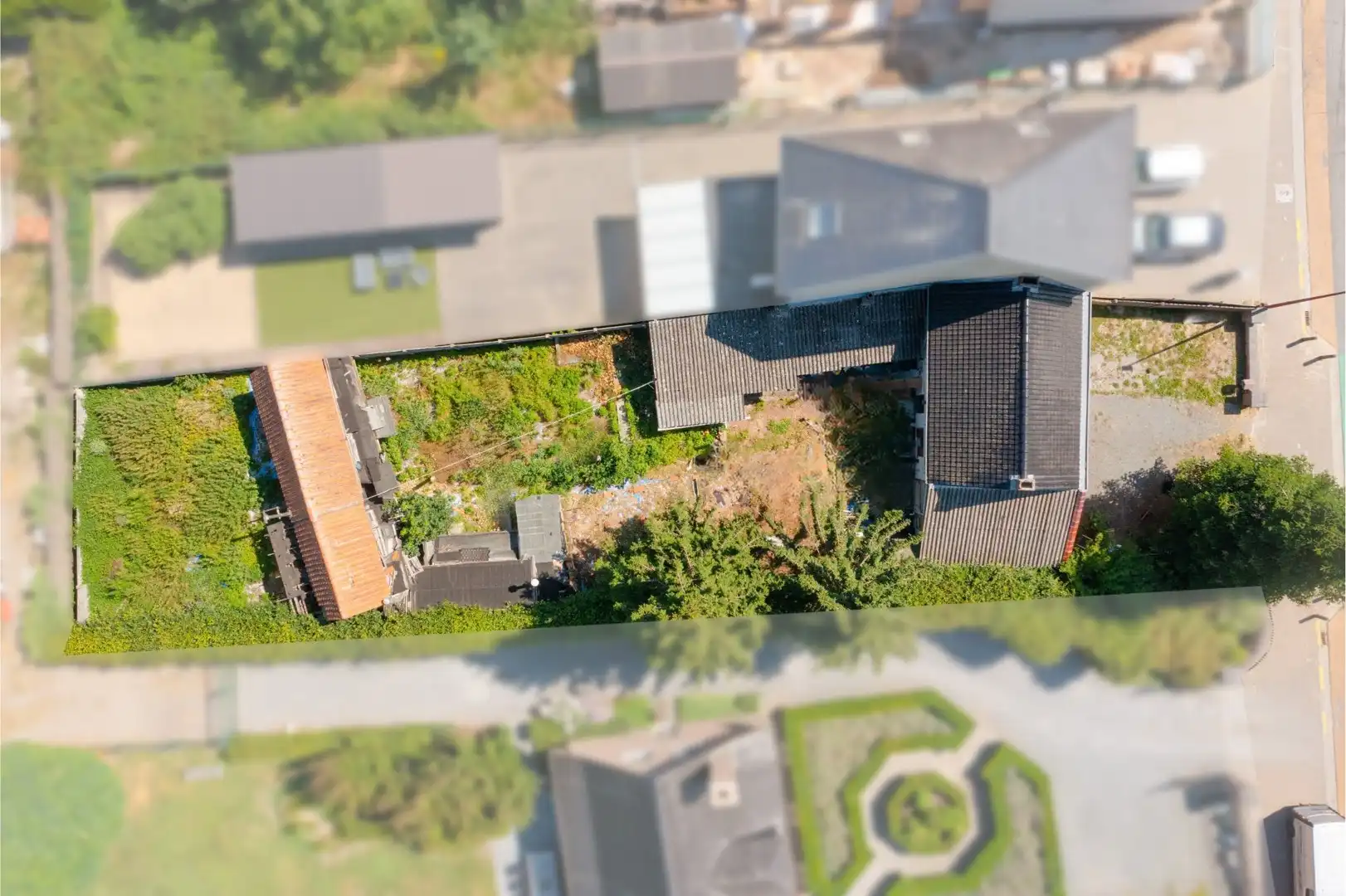 Landelijke woning te Oosterzele met uitzonderlijk renovatiepotentieel ! foto 5
