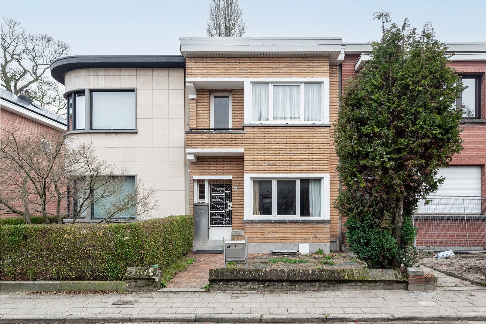 Hoofdfoto van de publicatie: Charmante, ruime woning met 3 slpks en een grote tuin