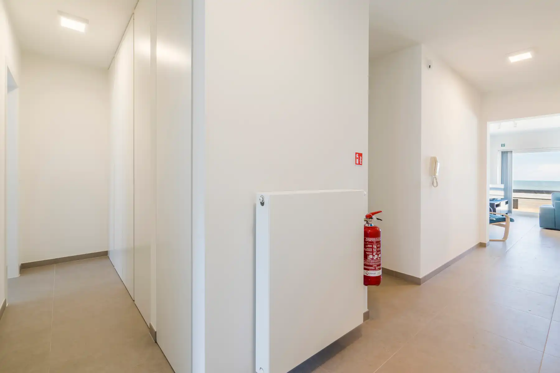 Prachtig 3-slaapkamerappartement met frontaal zeezicht foto 11