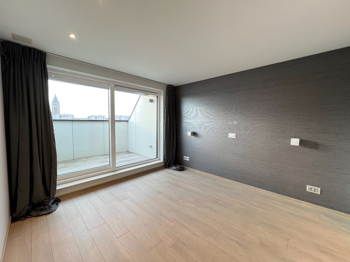 Luxe-appartement met fantastisch zicht en 3 terrassen in hartje Ieper foto 12