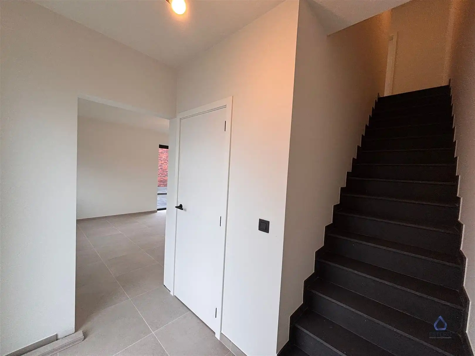 Stijlvol wonen in een energiezuinige nieuwbouwwoning foto 2