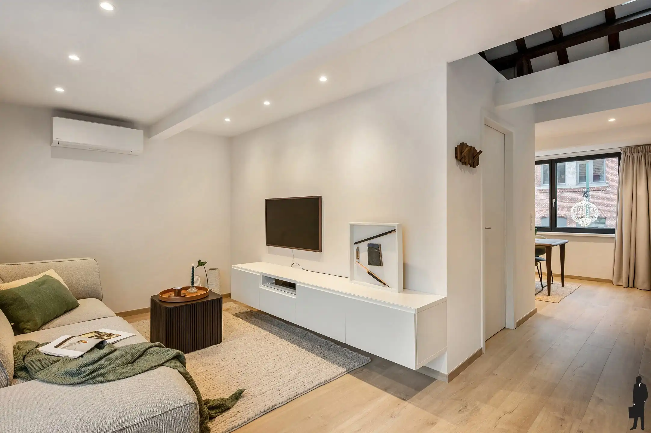 Appartement/woning met kantoor/praktijk! foto 5