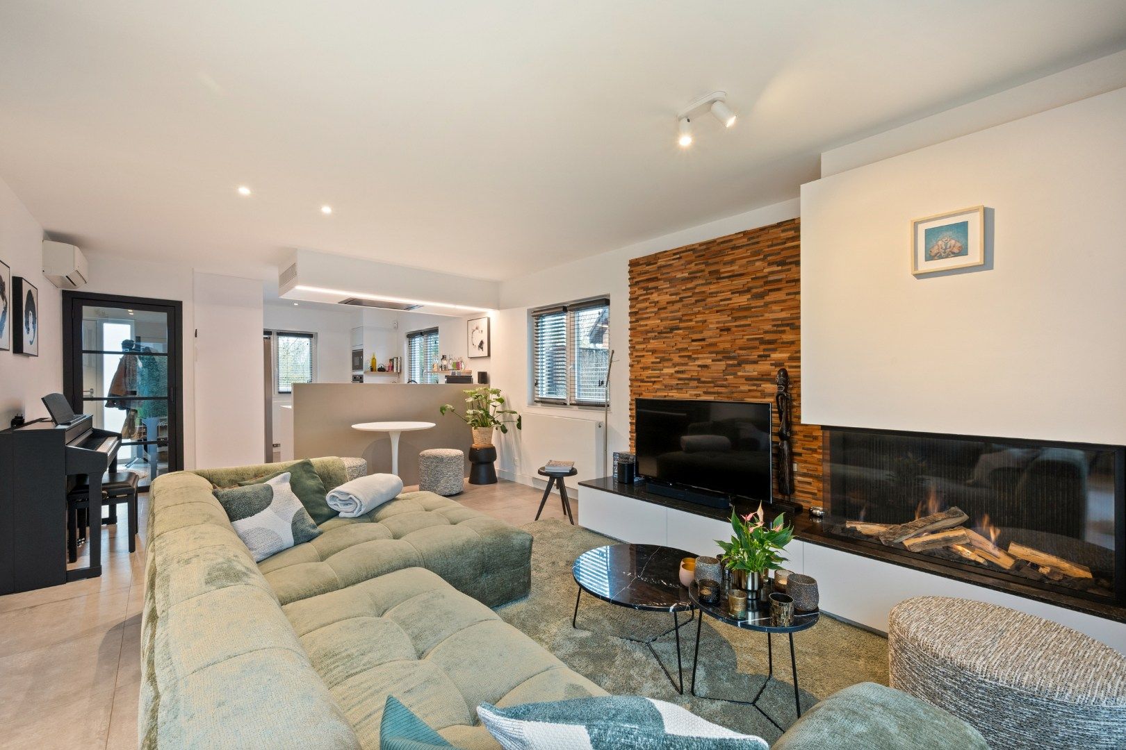 ENERGIEZUINIGE HALFOPEN BEBOUWING MET EPC A, 3-4 SLPKS, GARAGE, OPRIT EN TUIN IN RUSTIGE WIJK foto 11