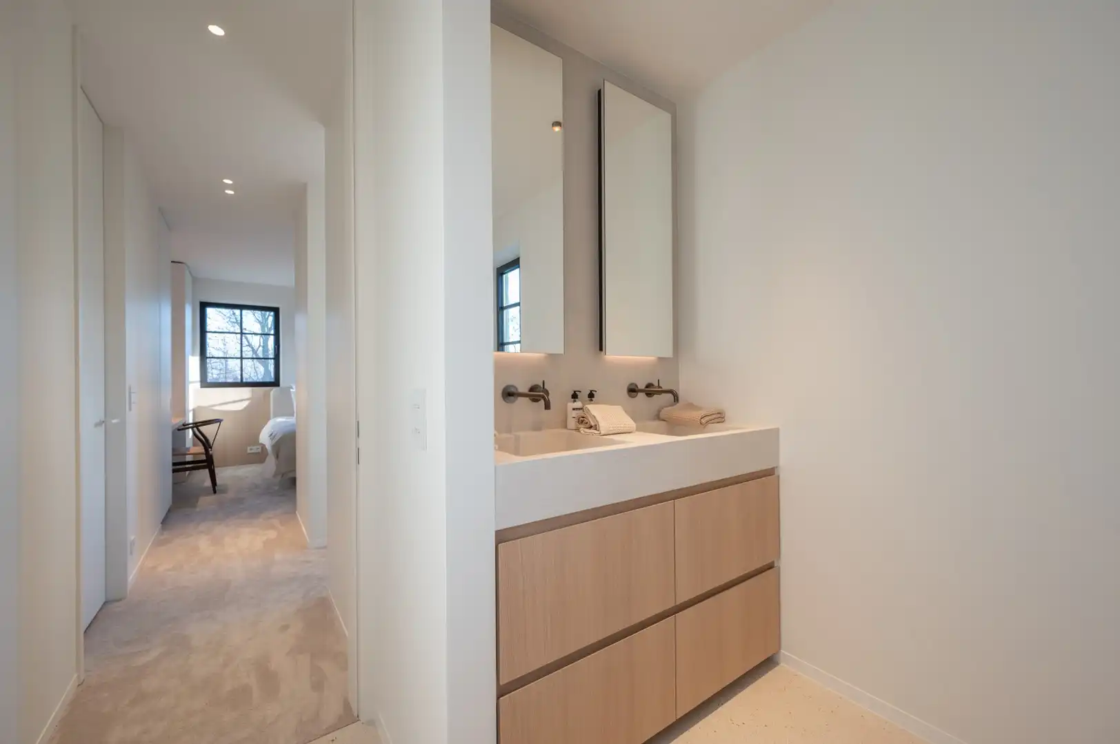 Instapklare nieuwbouwvilla met 5 slaapkamers en zuidgerichte tuin foto 24