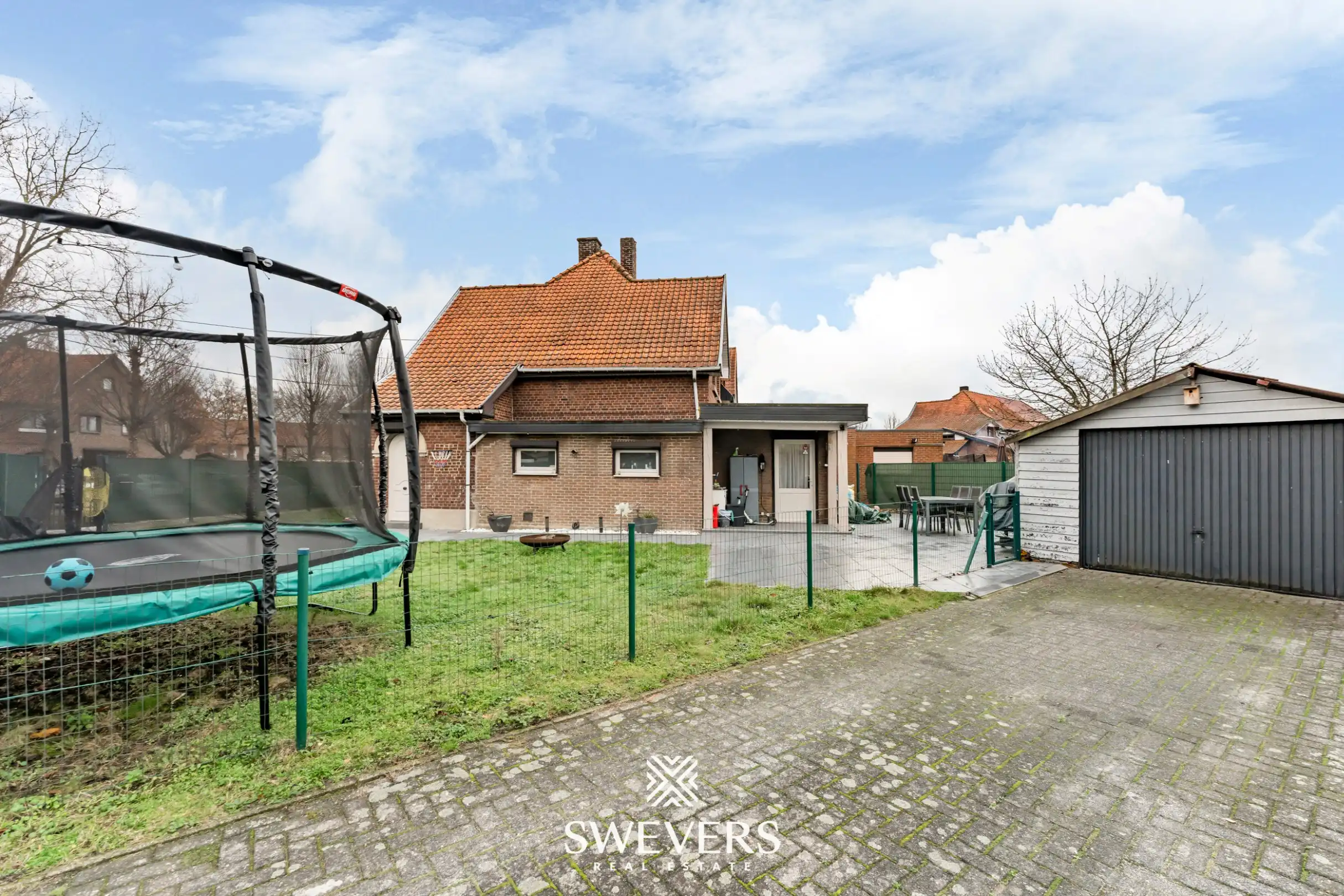 Instapklare gezinswoning met privacy en ideale ligging in Genk foto 30