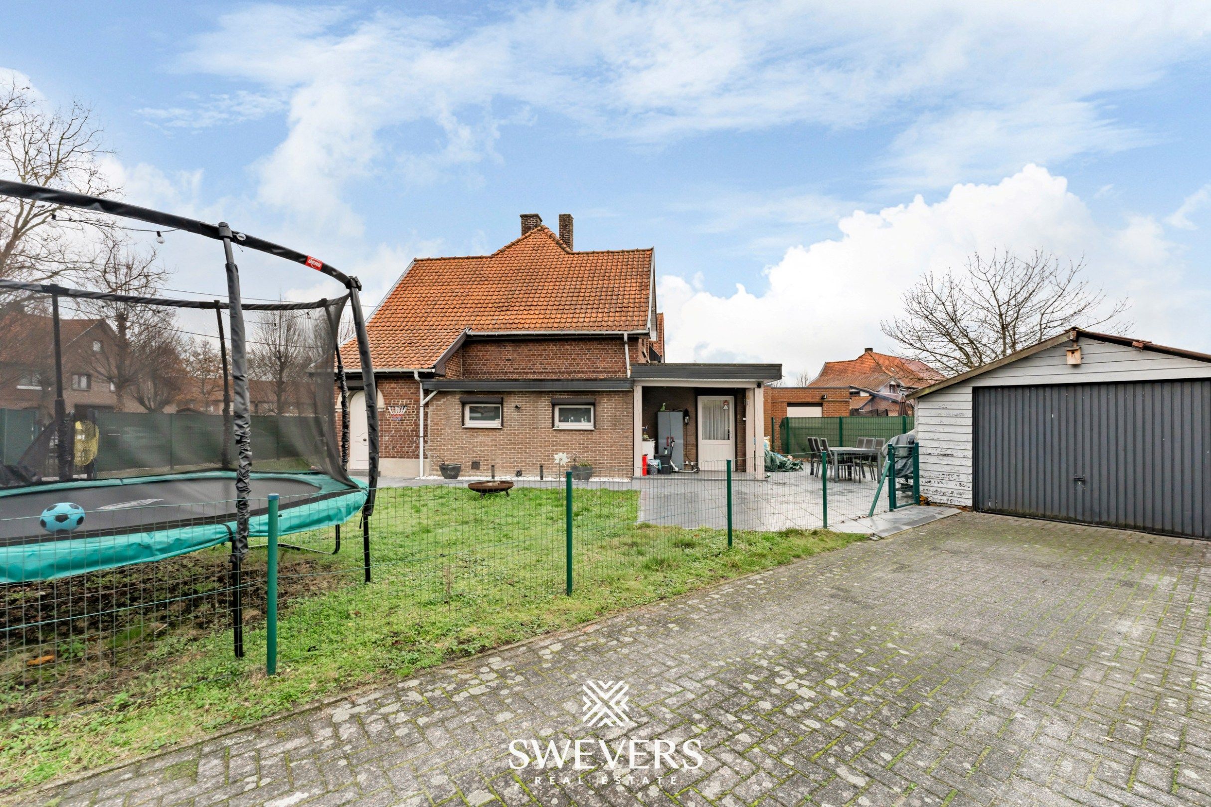 Instapklare gezinswoning met privacy en ideale ligging in Genk foto 30