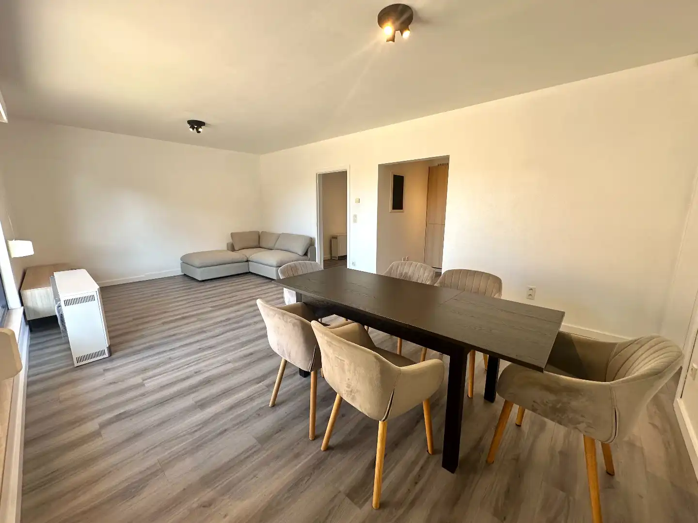 Gemeubeld appartement in de Banneuxwijk te Hasselt foto 8