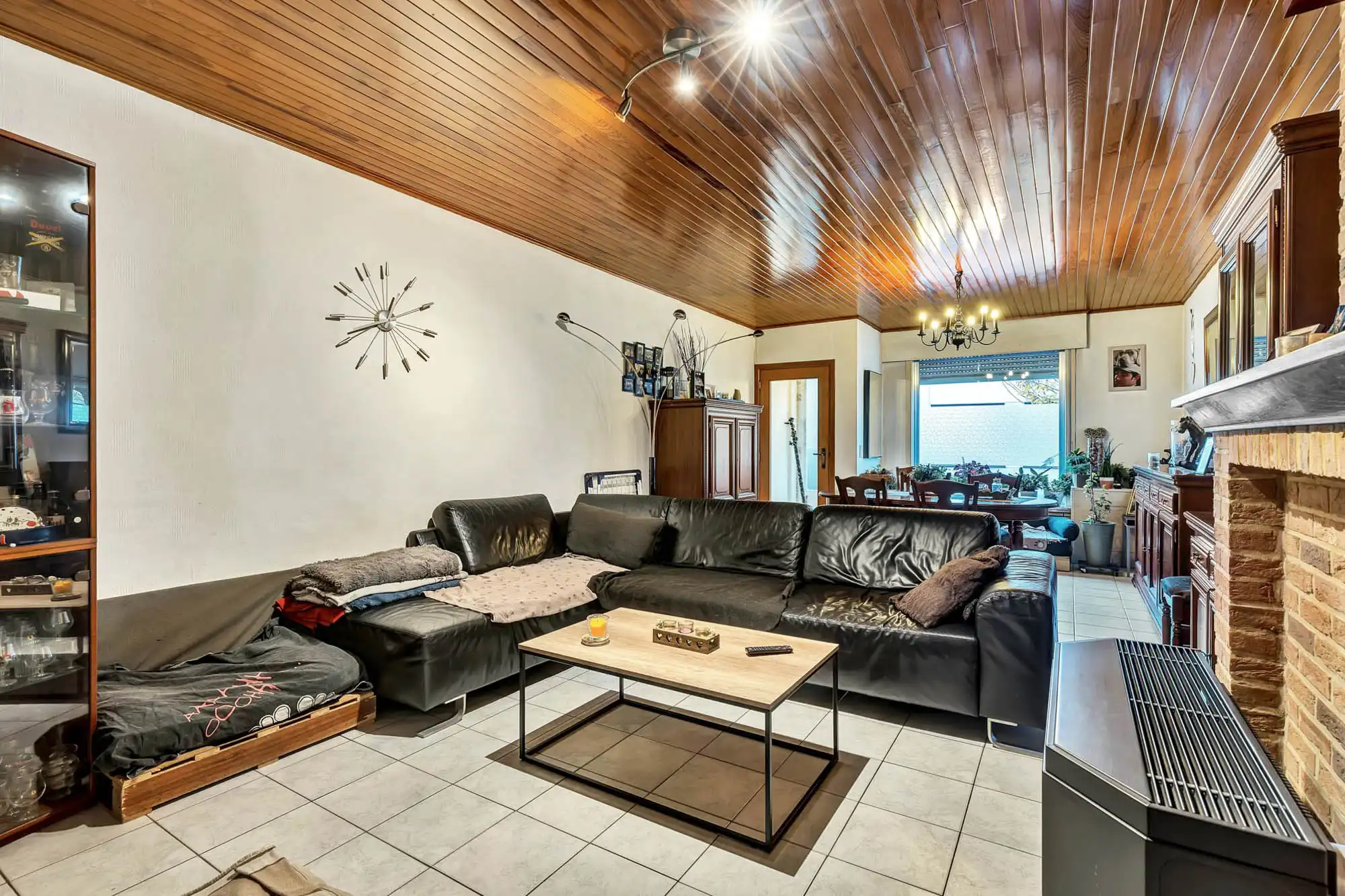 Gezellig op te frissen gesloten bebouwing met tuin foto 4