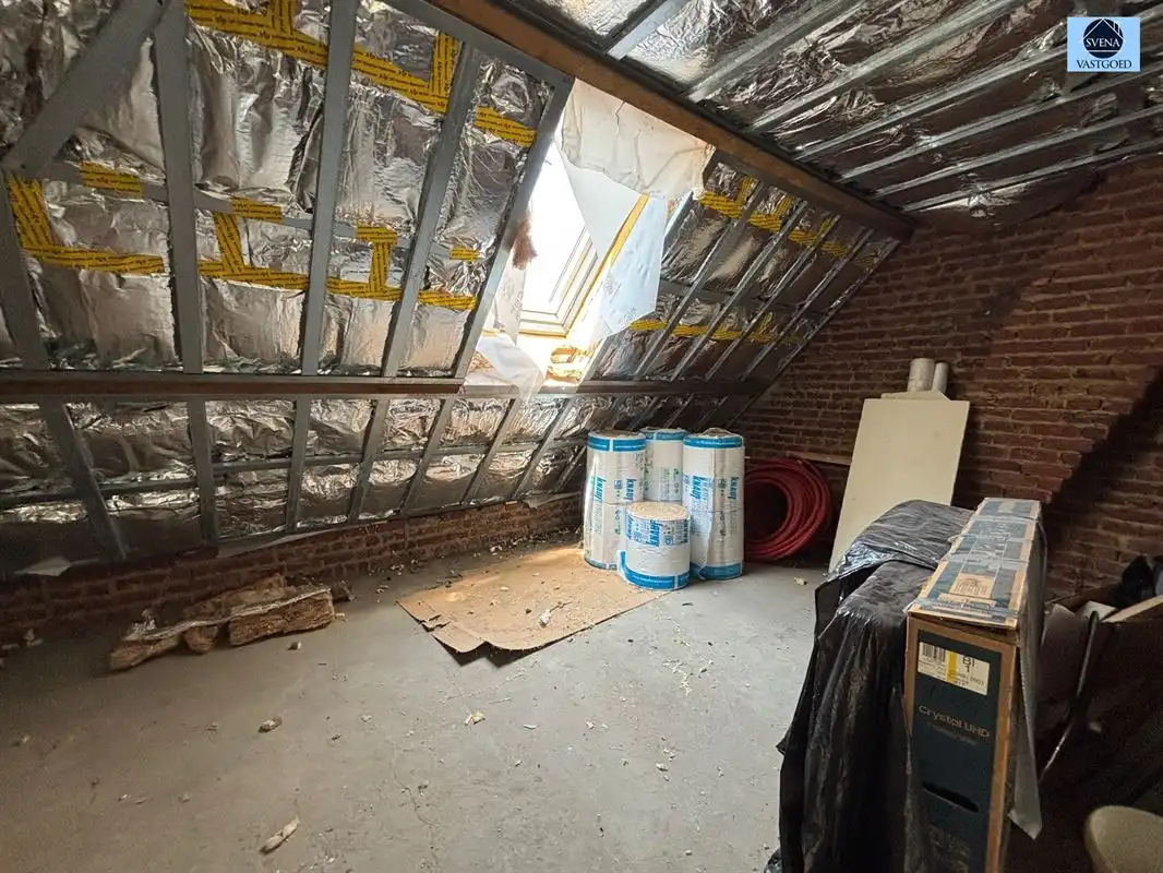 GERENOVEERDE WONING MET 3 SLAAPKAMERS foto 11