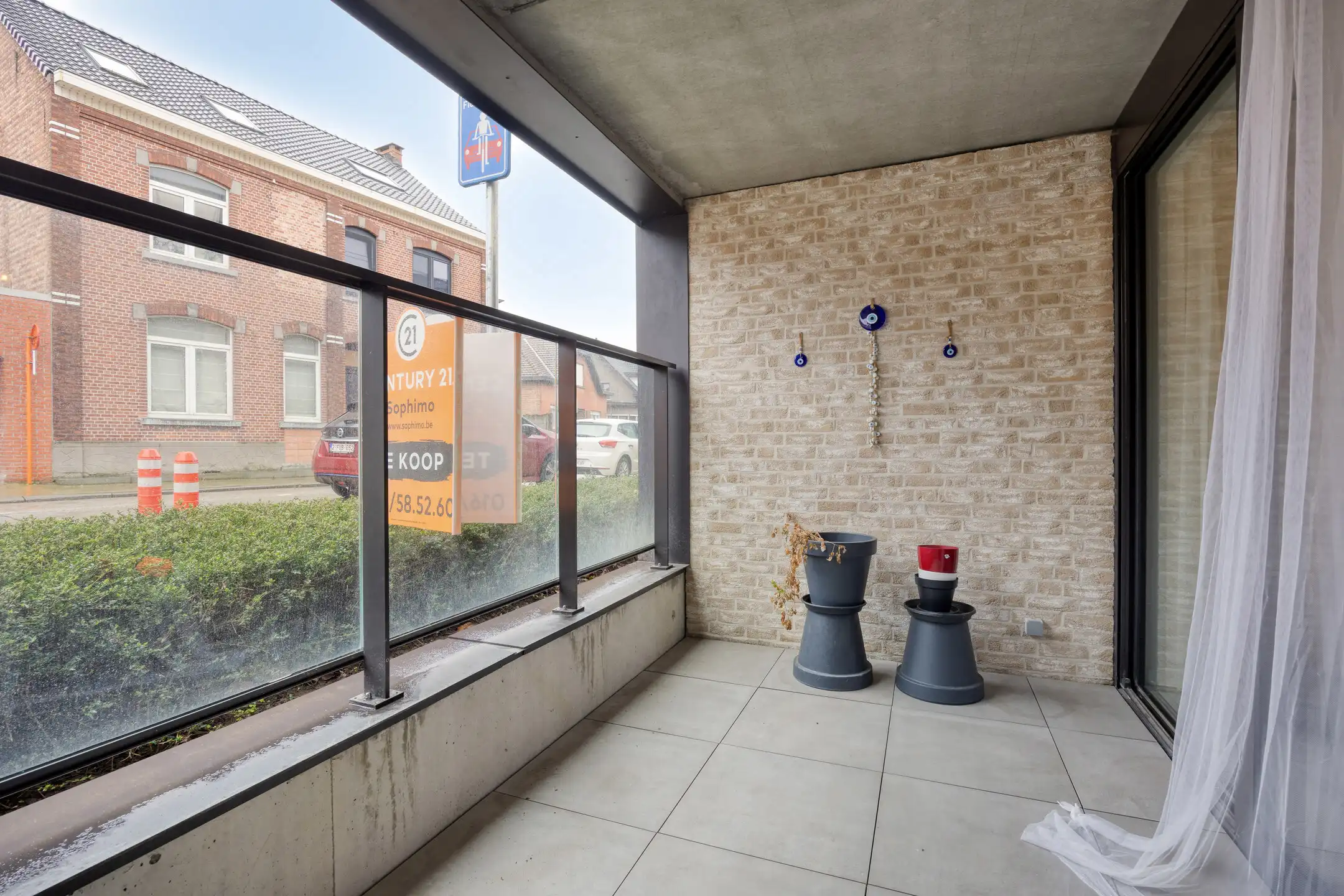 Recent, gelijkvloers appartement met 2 slaapkamers en terras foto 10